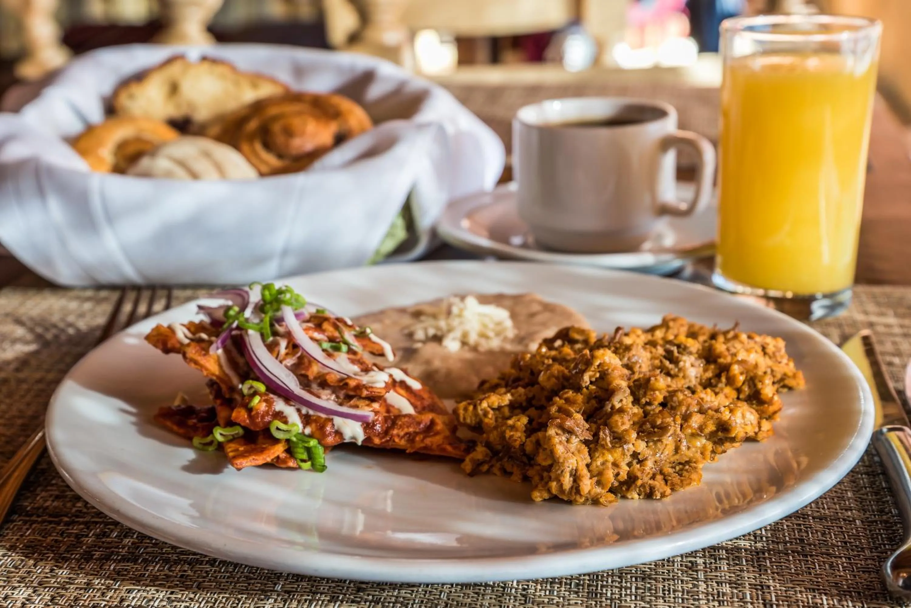 Breakfast in Hotel El Mirador - Balderrama Hotel Collection