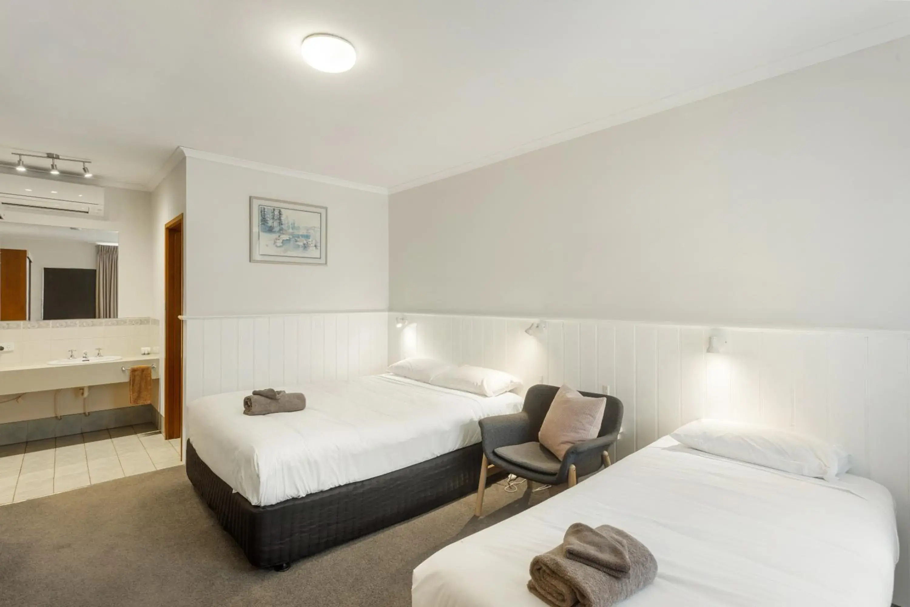 Superior Twin Room in Maffra Motor Inn Superior Twin Room in Maffra Motor Inn