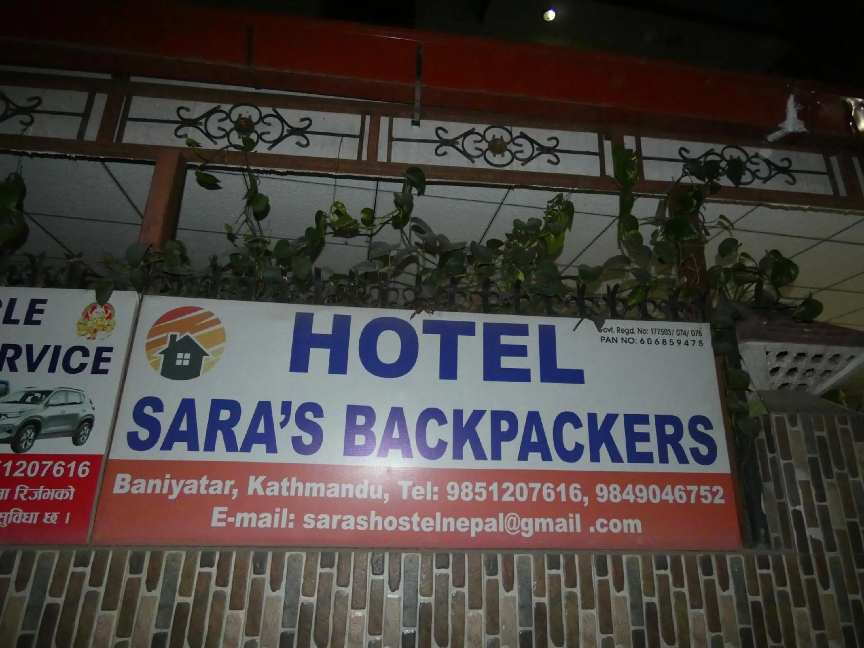 Property building in Sara's Backpackers Hotel