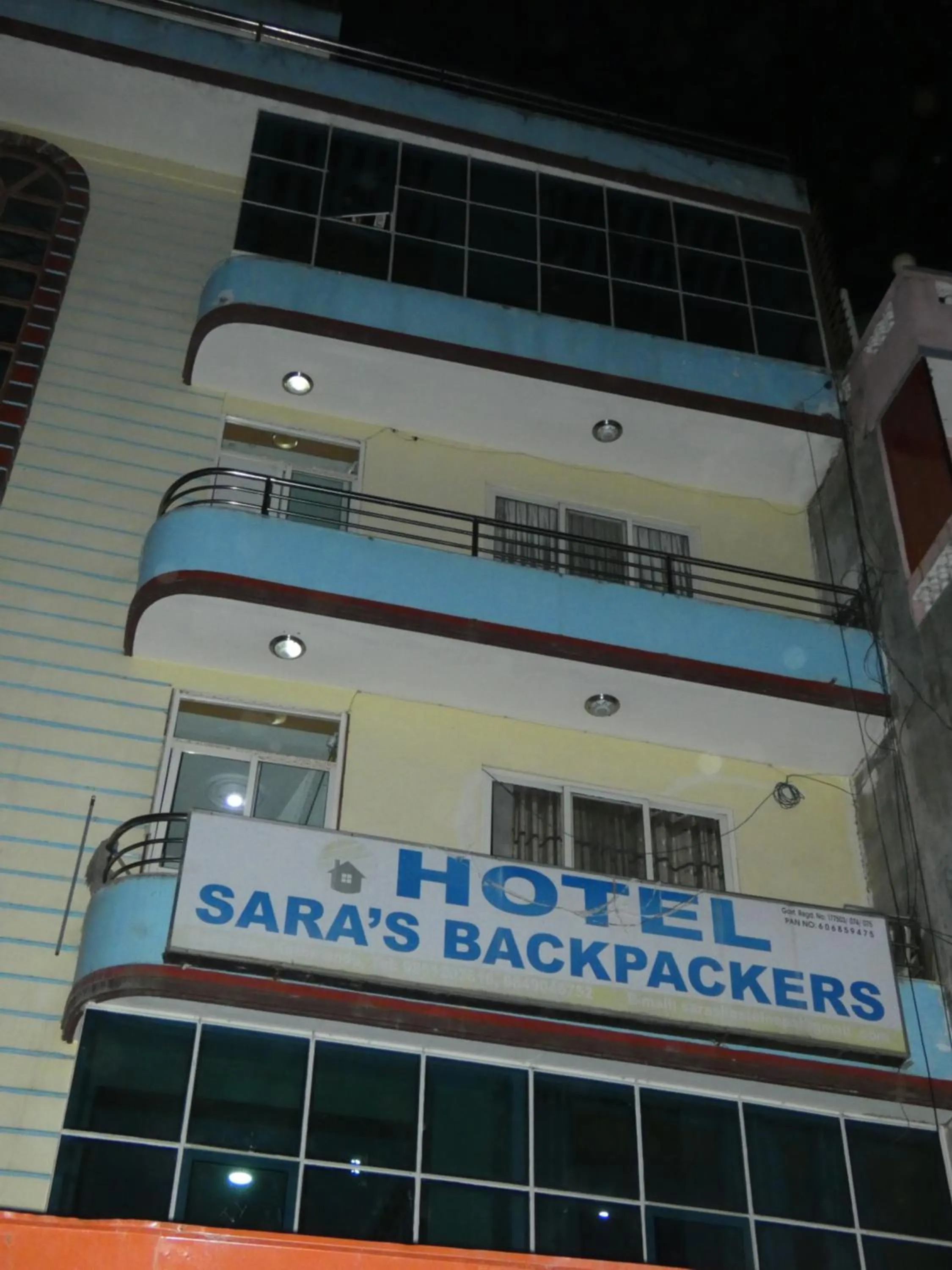Sara's Backpackers Hotel
