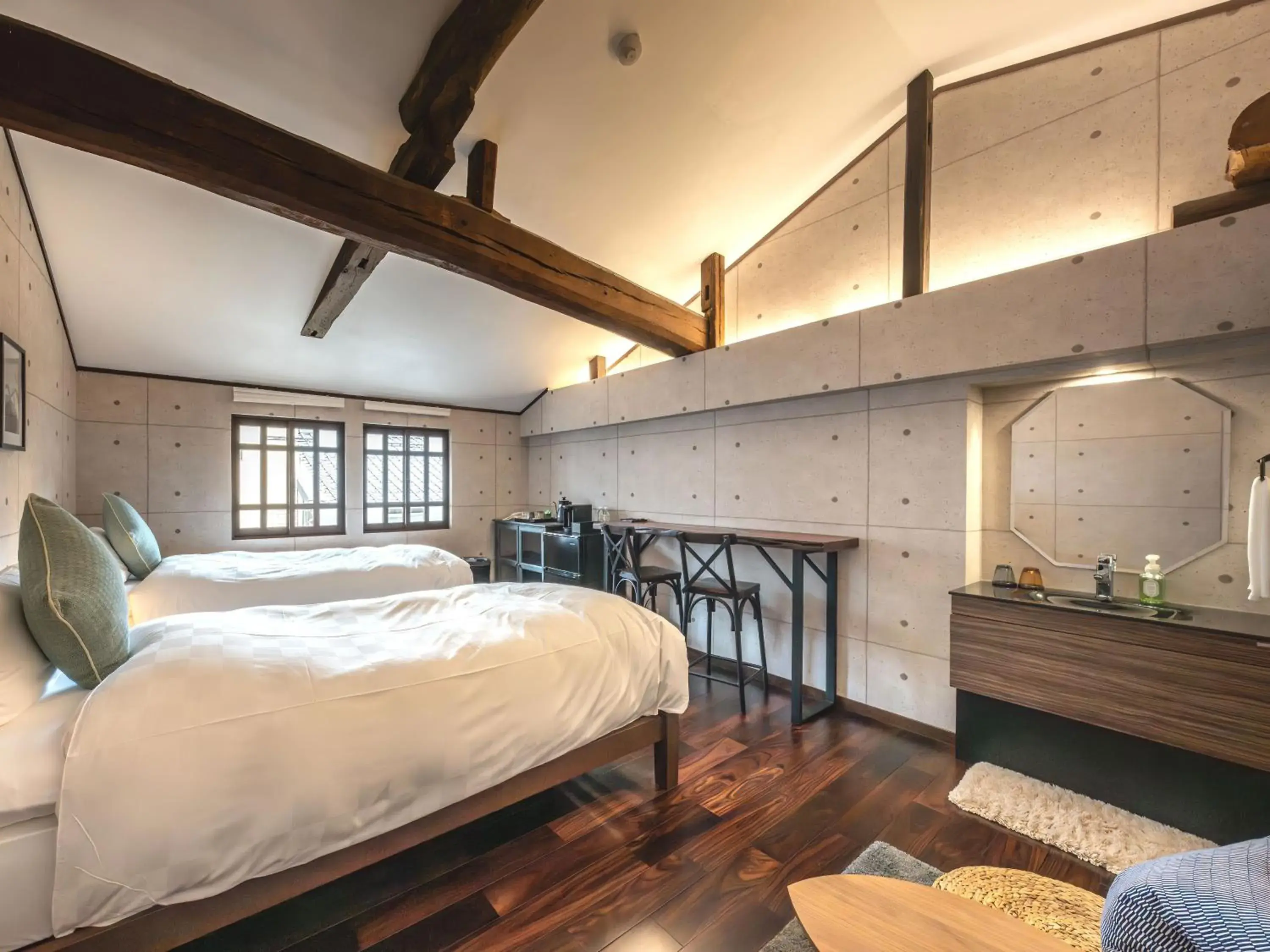 Twin Room with Shower in Machiya Hotel oyado baison Twin Room with Shower in Machiya Hotel oyado baison