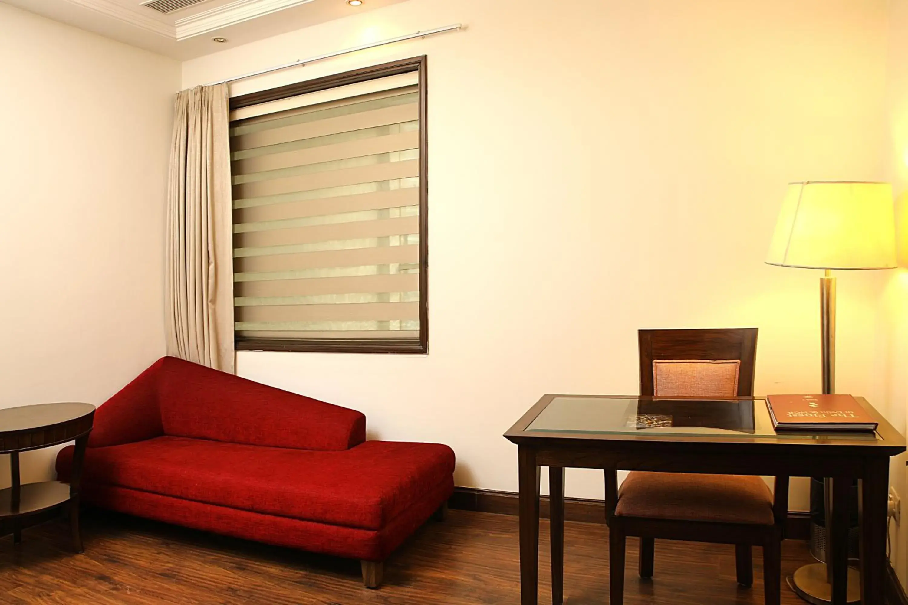 Living room in Inde Hotel Signature Tower Living room in Inde Hotel Signature Tower