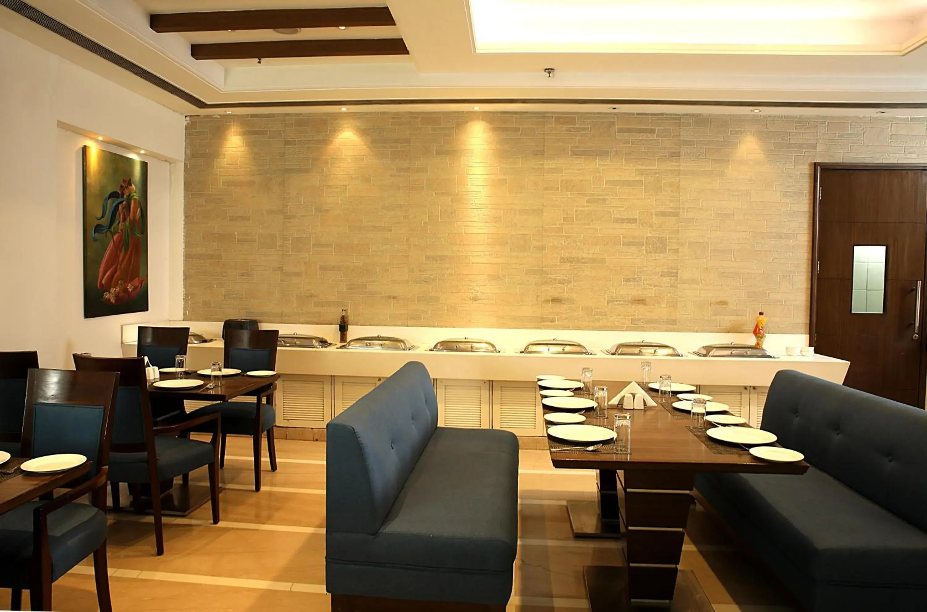 Restaurant/places to eat in Inde Hotel Signature Tower Restaurant/places to eat in Inde Hotel Signature Tower
