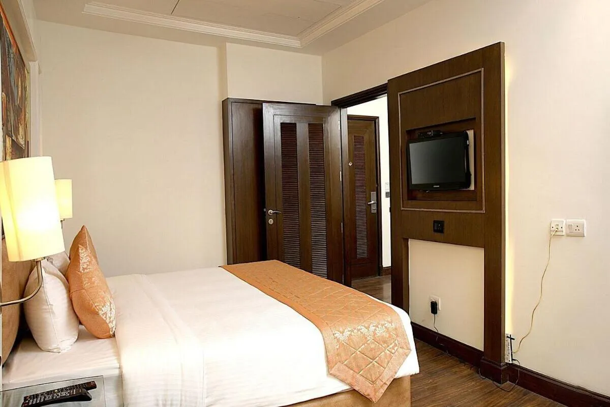 Inde Hotel Signature Tower