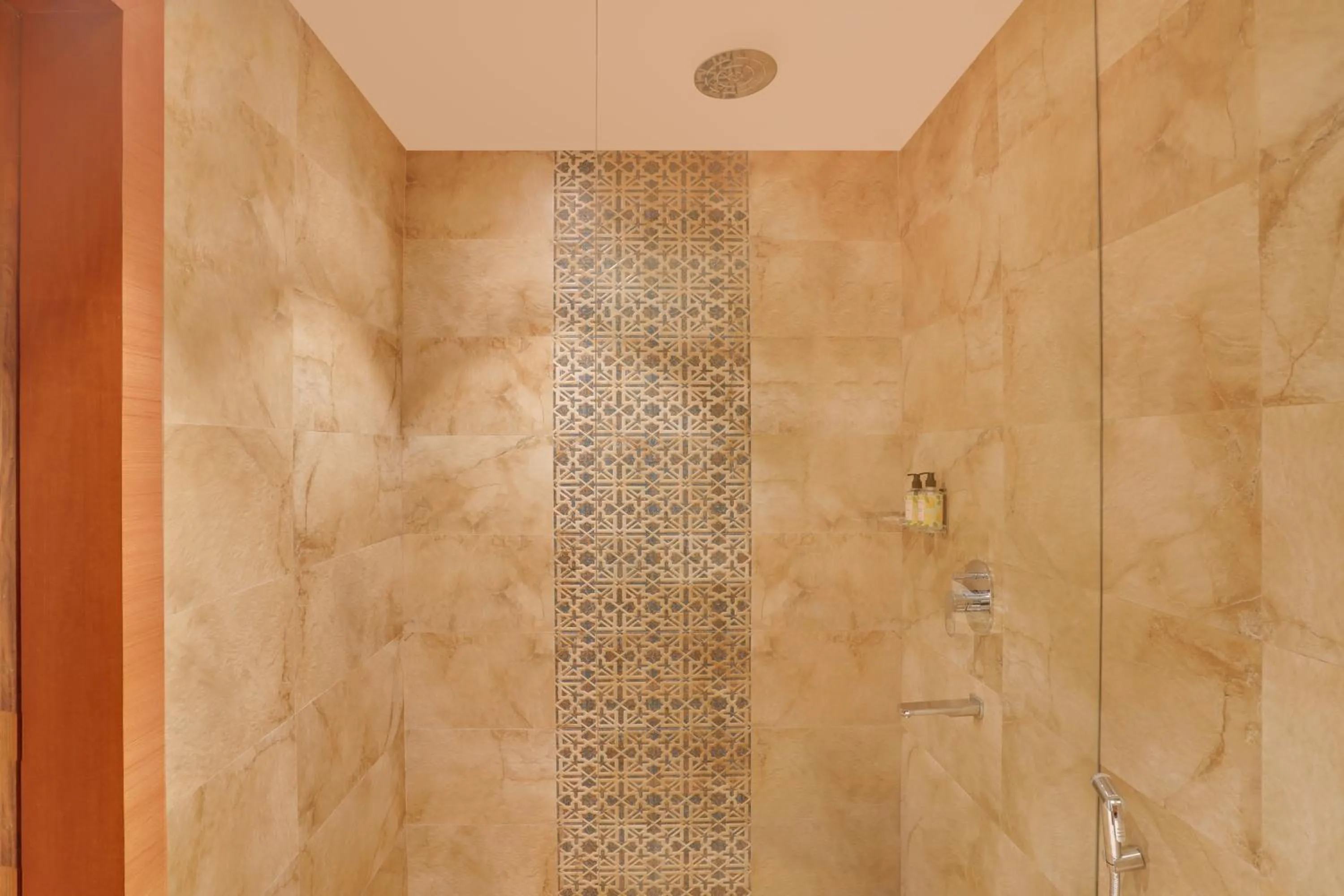 Bathroom in Lemon Tree Resort, Mussoorie