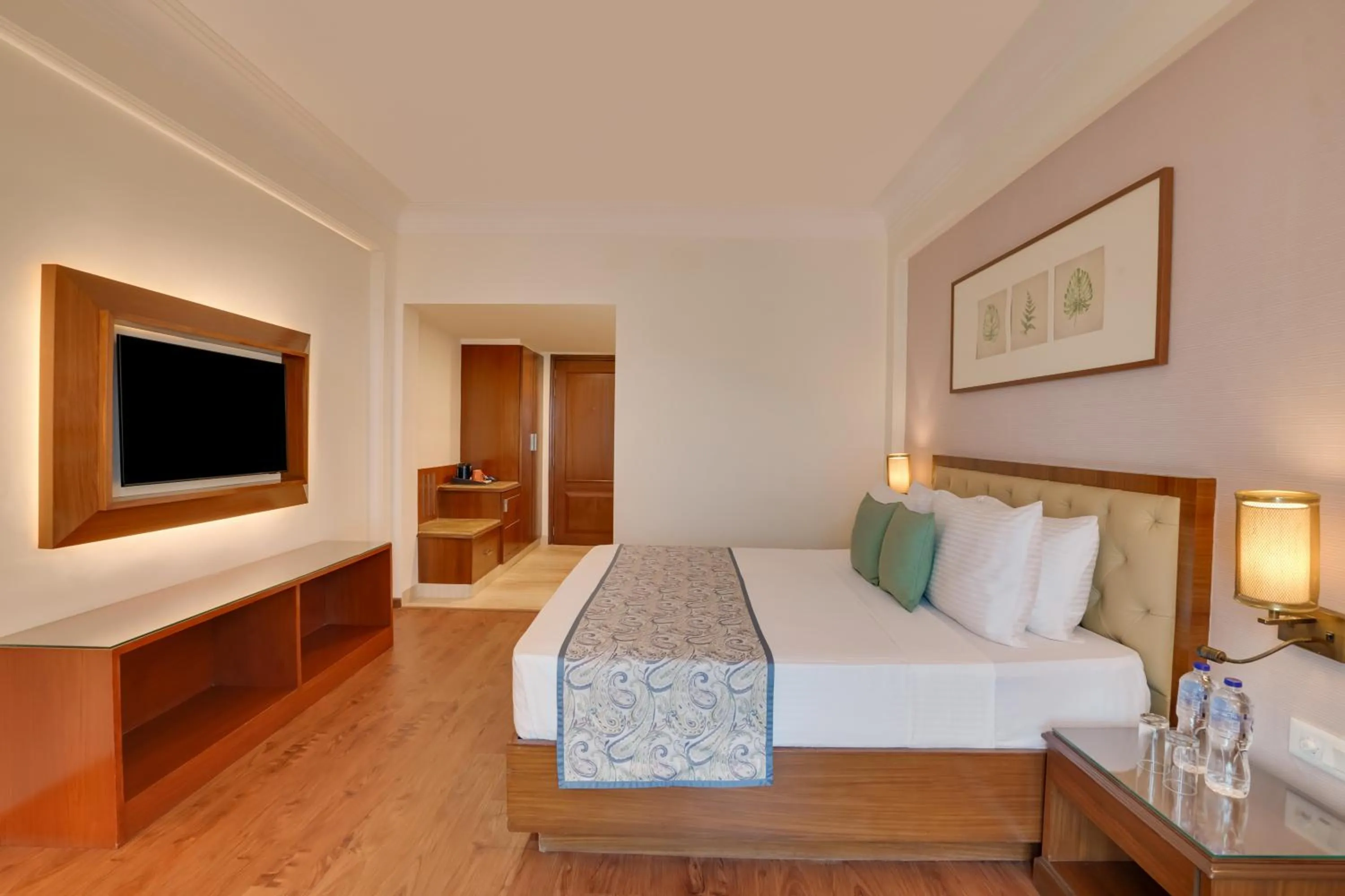 Bed in Lemon Tree Resort, Mussoorie