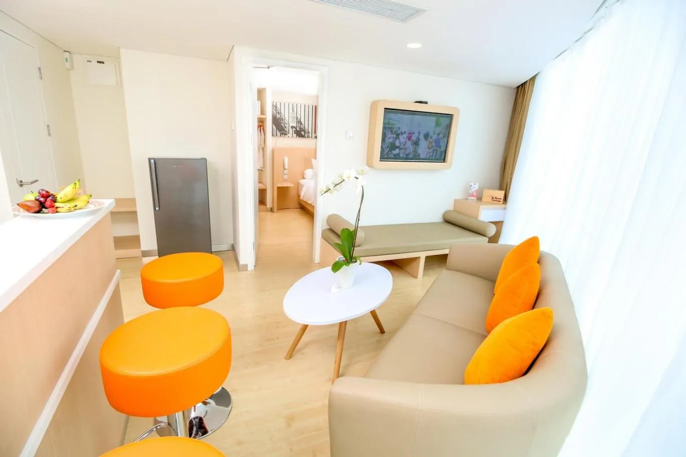 Living room in HARRIS Hotel Sentraland