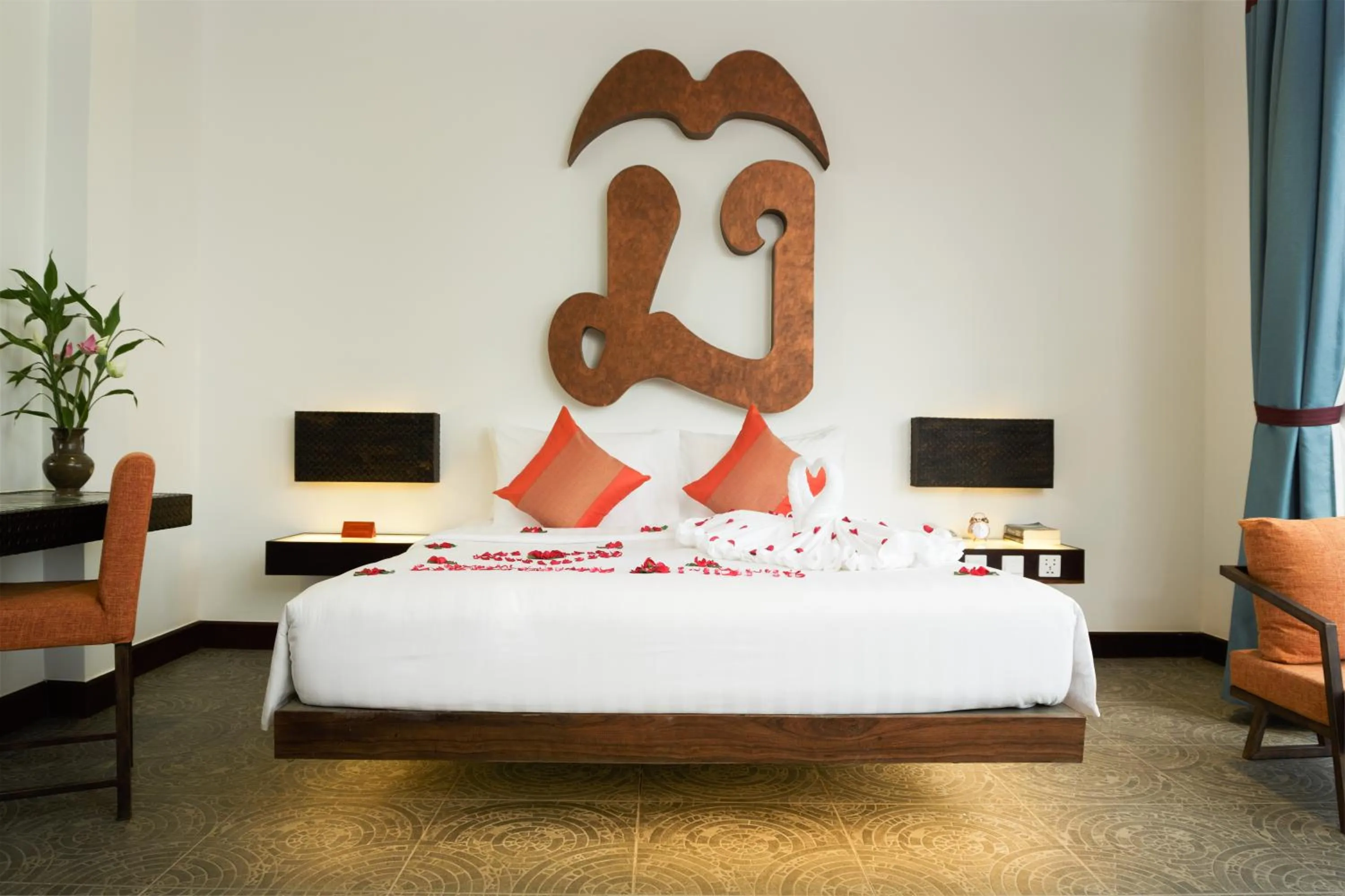 Bed in Golden Temple Villa