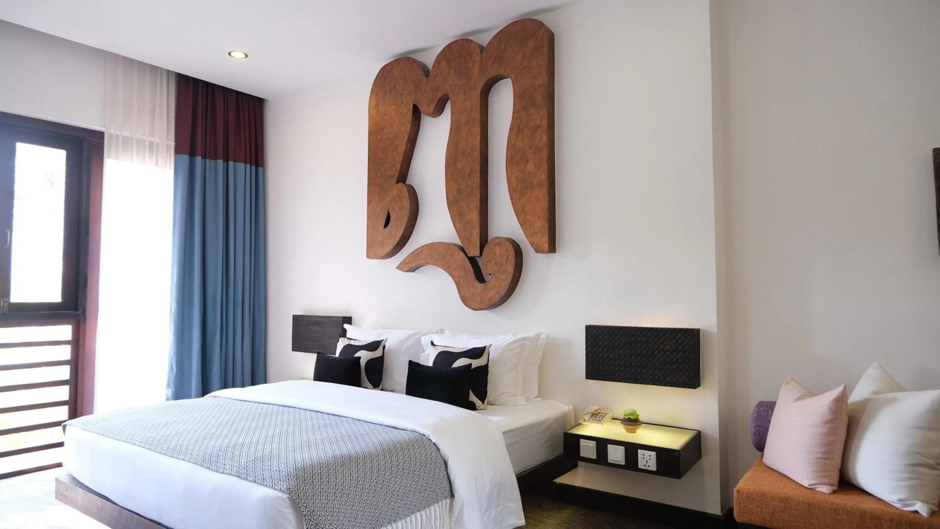 Bed in Golden Temple Villa