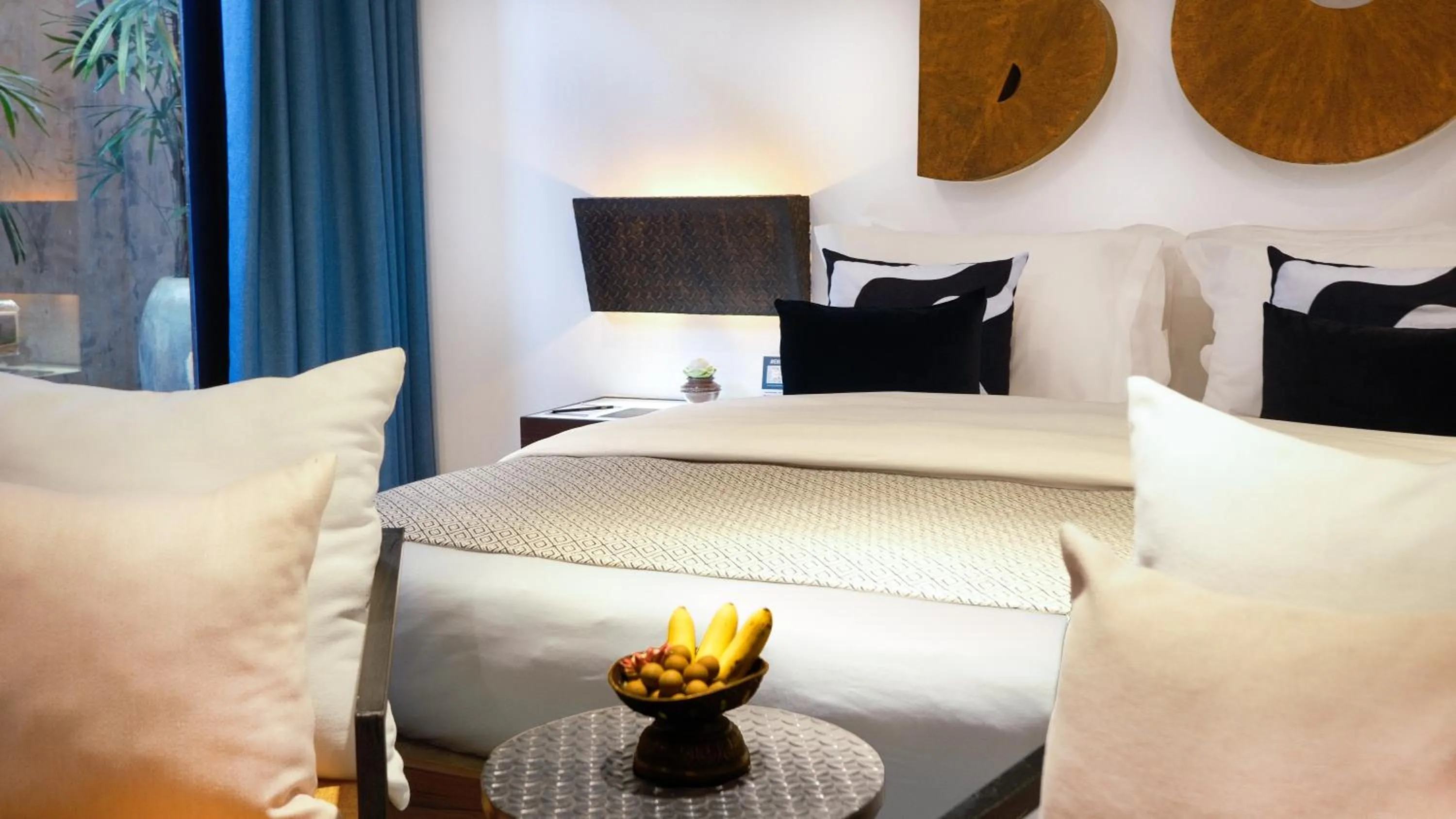 Living room, Bed in Golden Temple Villa