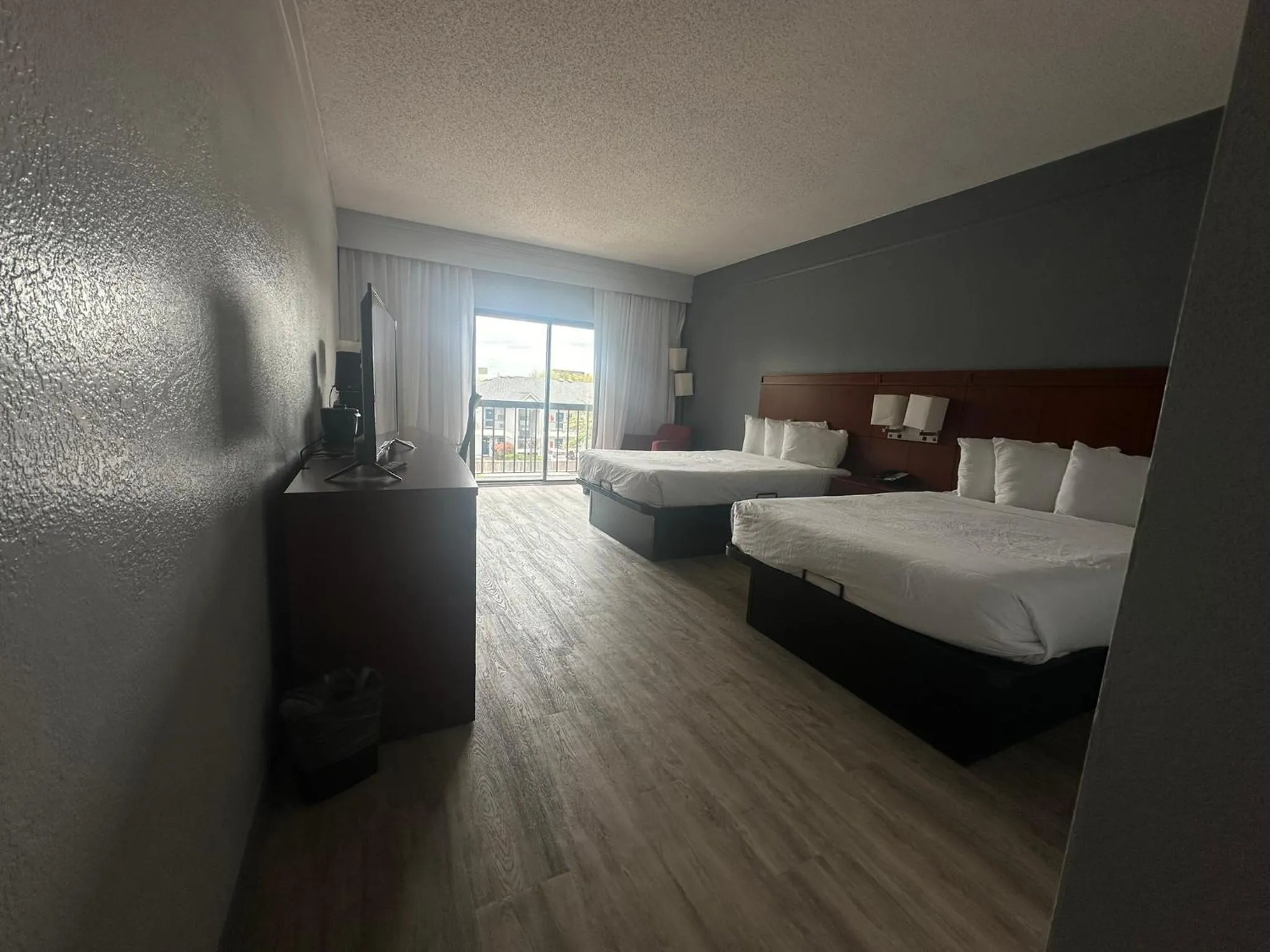 Bed in Super 8 by Wyndham Dallas Love Field Airport