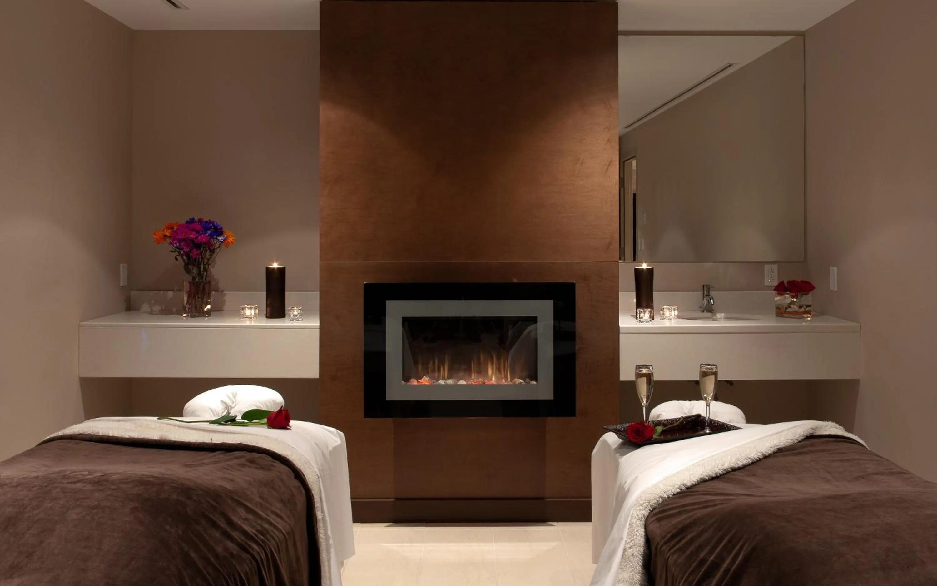 Spa and wellness centre/facilities, Bed in Hotel Casino New Nouveau Brunswick