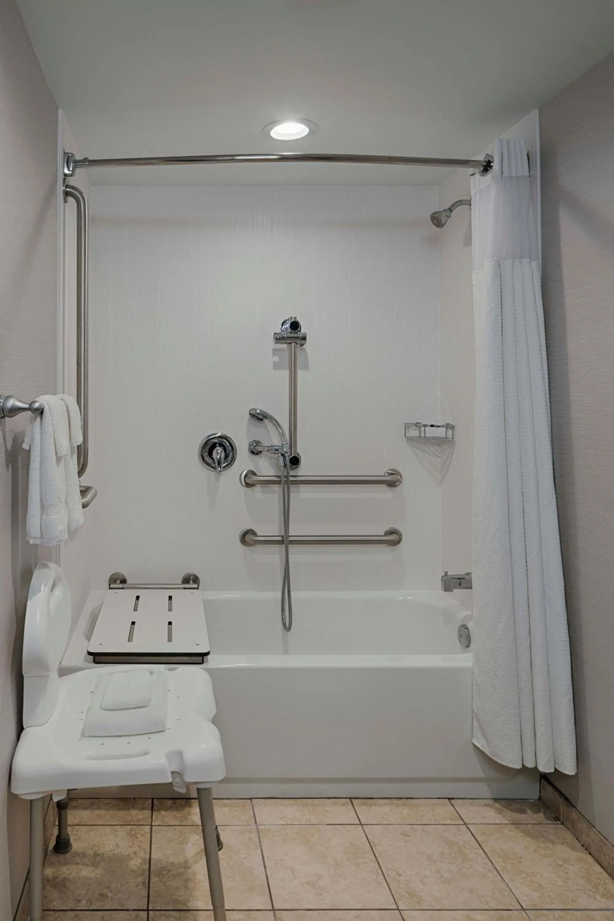 King Room with Sofa Bed in Courtyard by Marriott Springfield Downtown King Room with Sofa Bed in Courtyard by Marriott Springfield Downtown