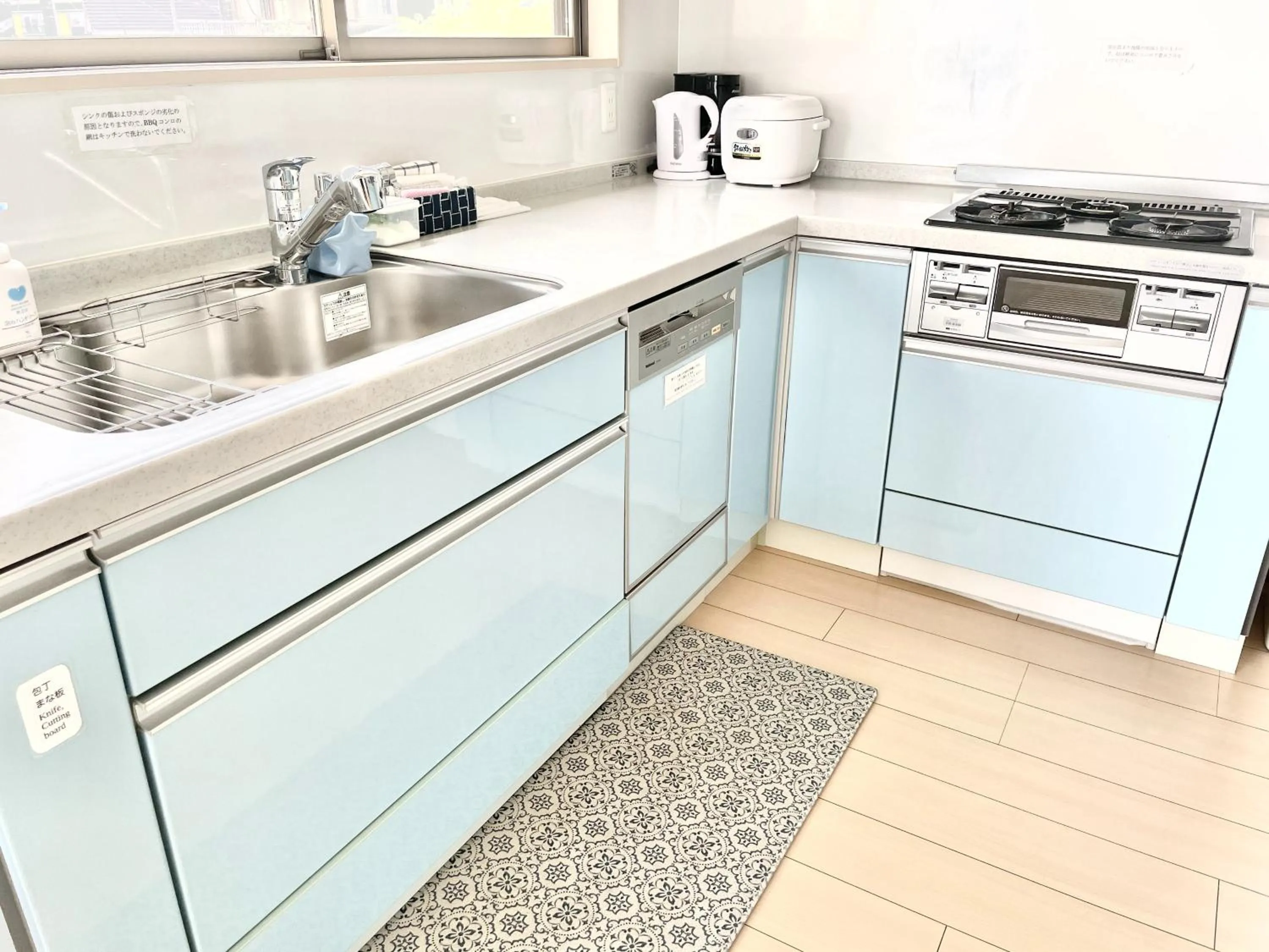 Kitchen or kitchenette in Marine House KAKISAKI