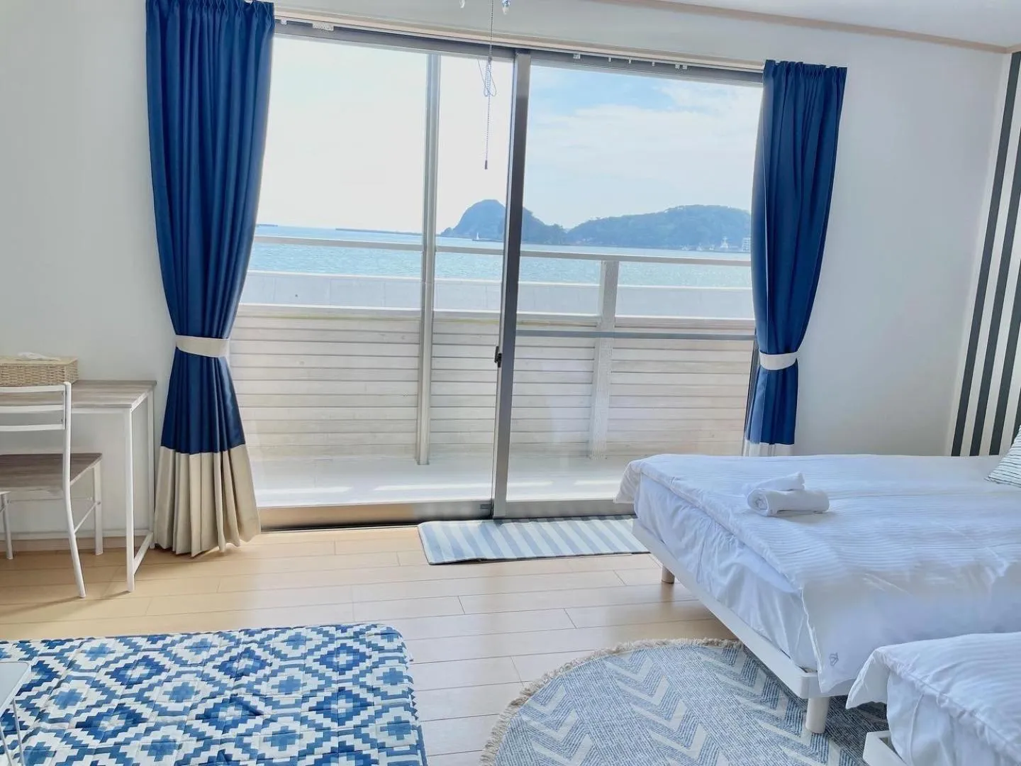 Bed in Marine House KAKISAKI