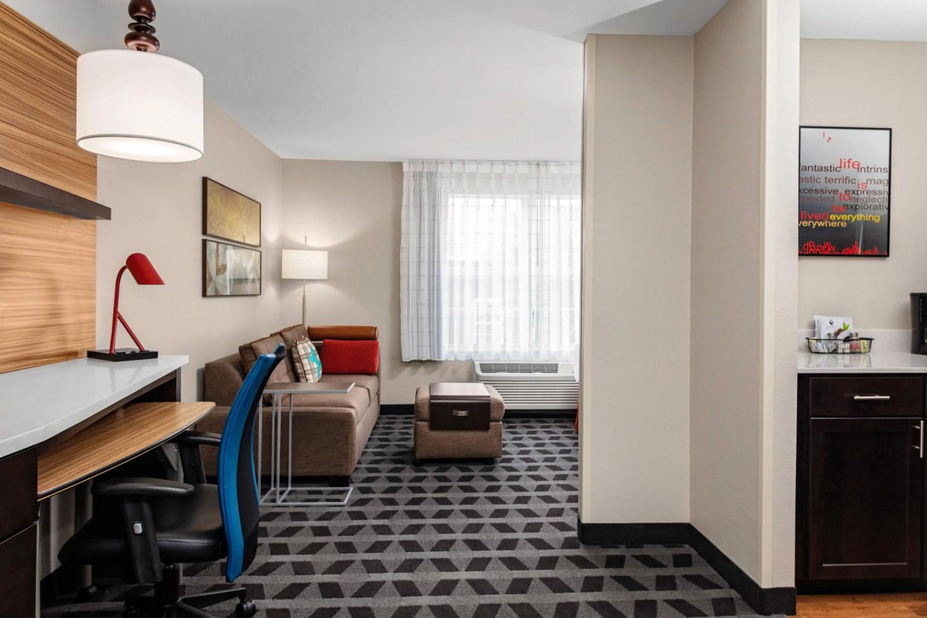 Photo of the whole room, Bed in TownePlace Suites by Marriott Dallas Plano/Legacy