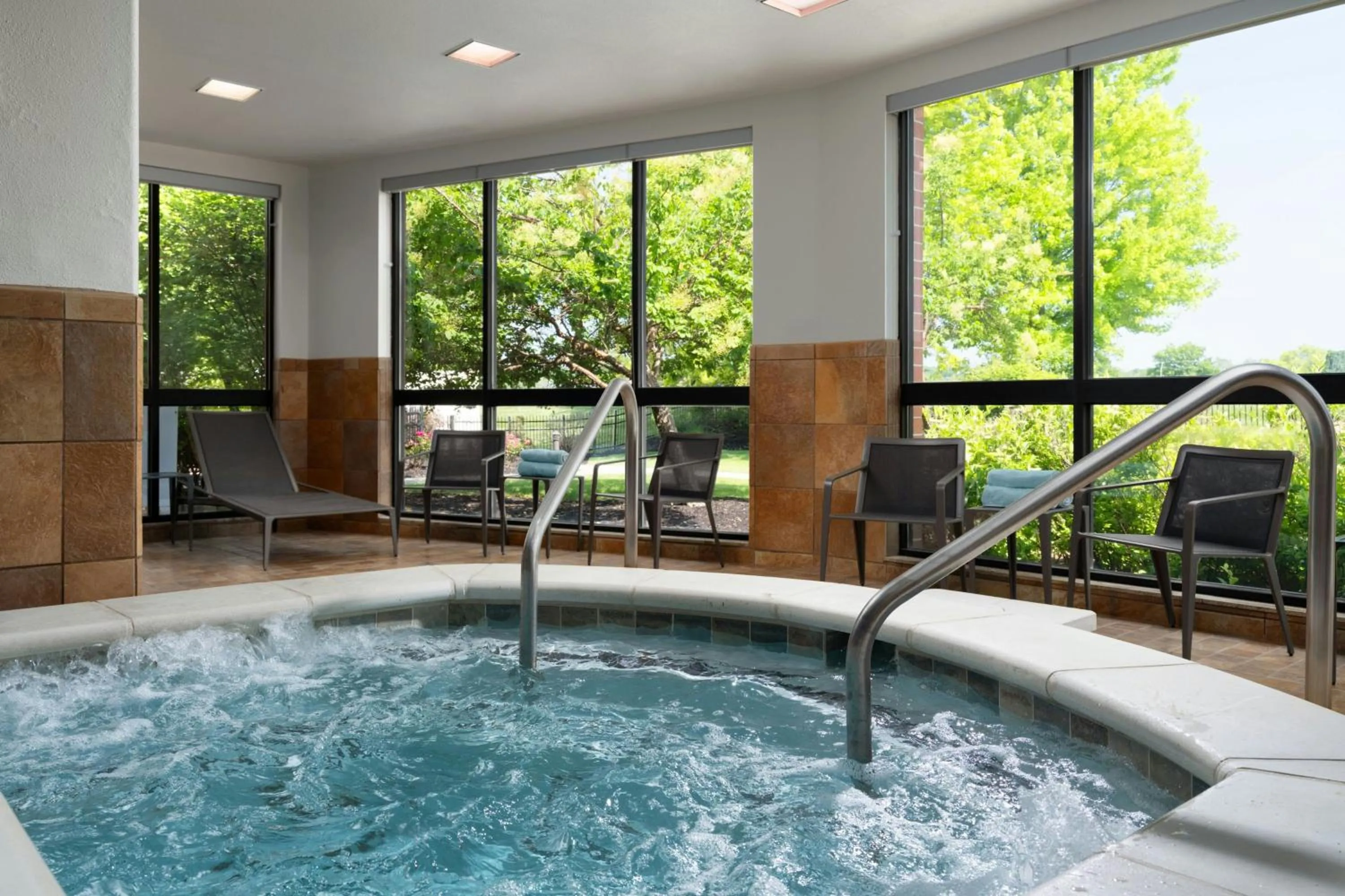 Fitness centre/facilities in Courtyard Dayton-University of Dayton