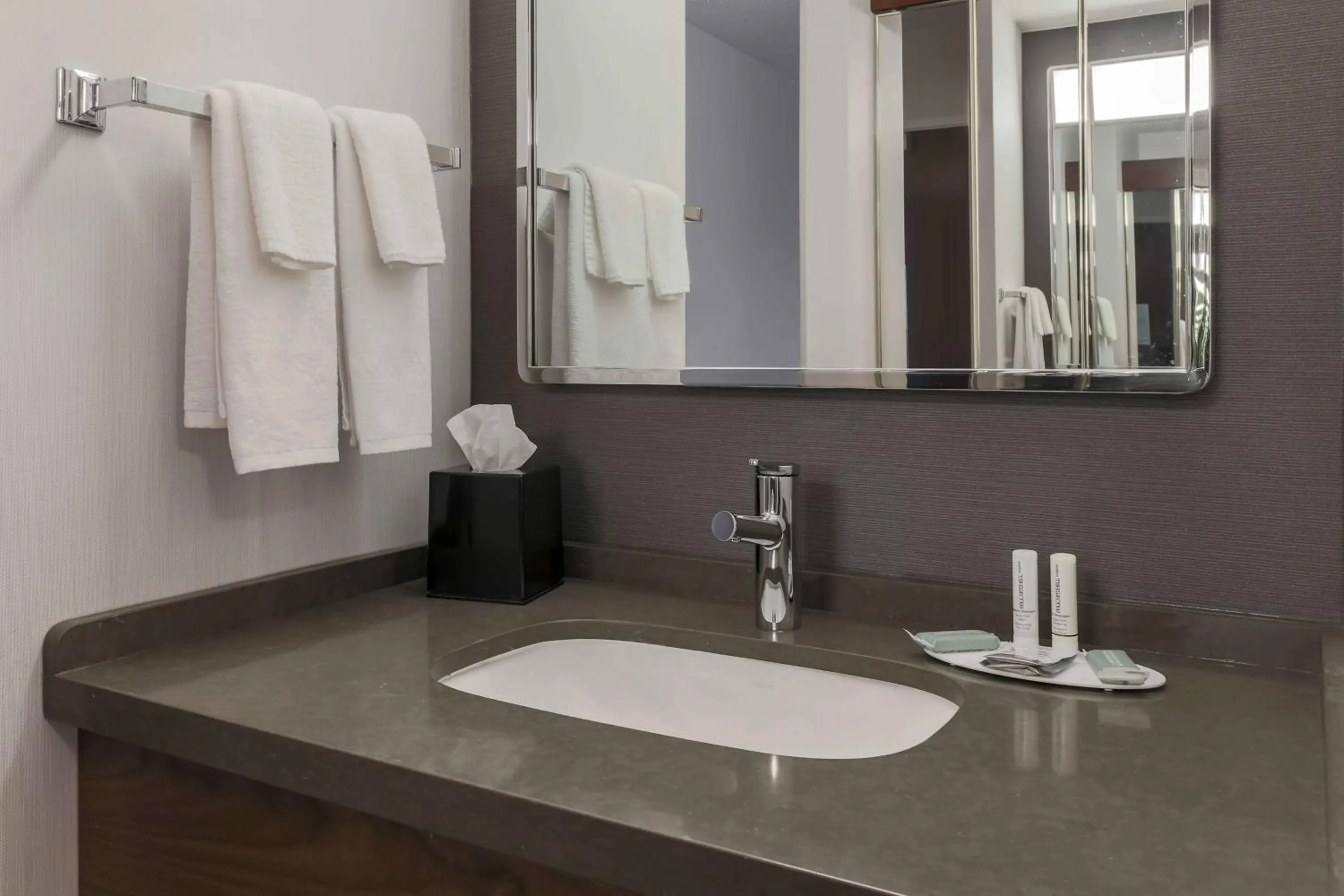 Bathroom in Courtyard by Marriott Denver Golden/Red Rocks