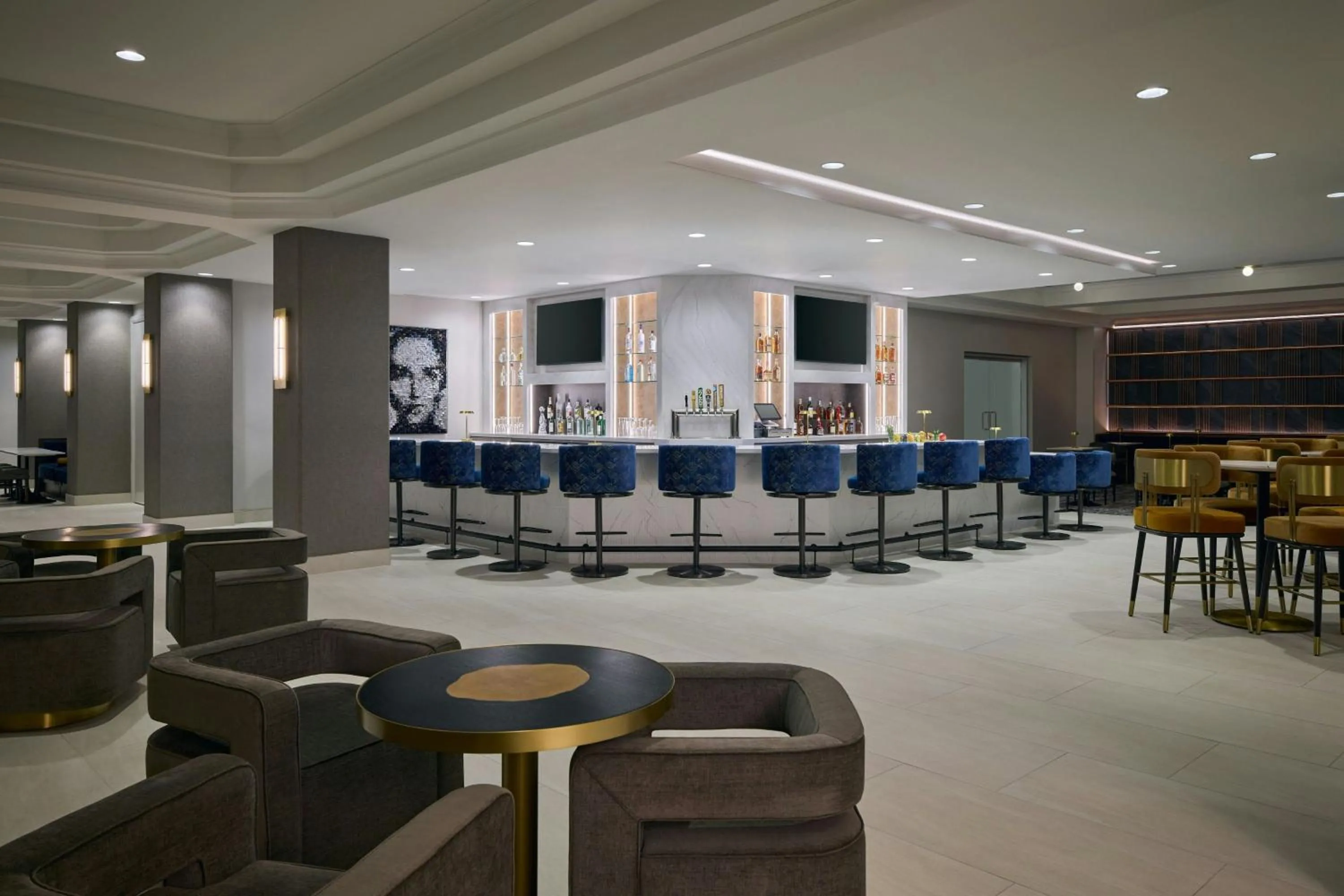 Lounge or bar in Denver Airport Marriott at Gateway Park