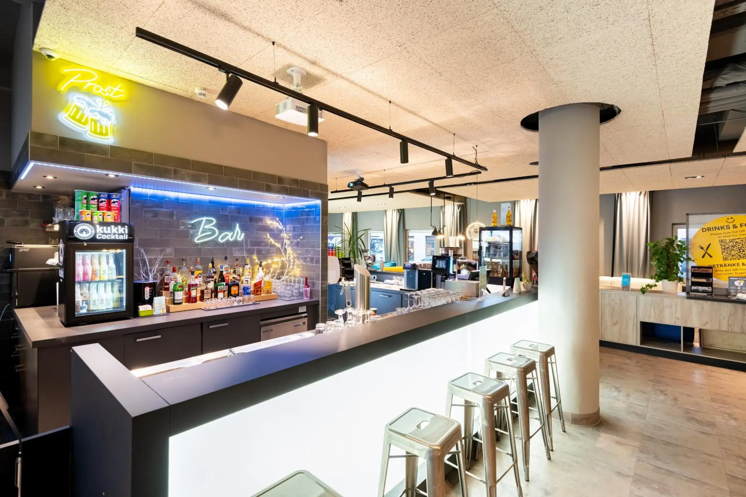 Lounge or bar in a&o Nürnberg Hauptbahnhof Lounge or bar in a&o Nürnberg Hauptbahnhof