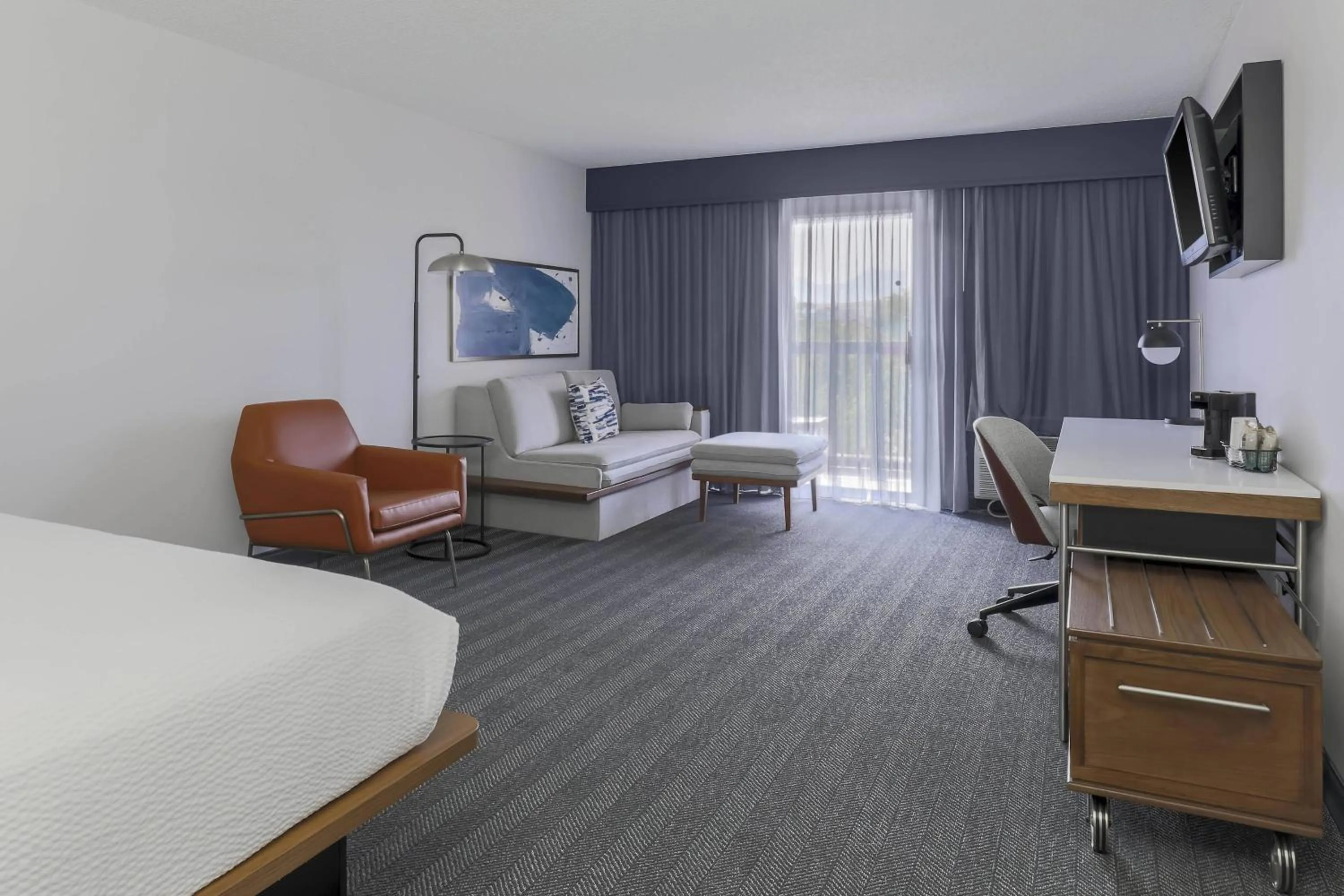 Photo of the whole room, Bed in Courtyard by Marriott Boulder Broomfield