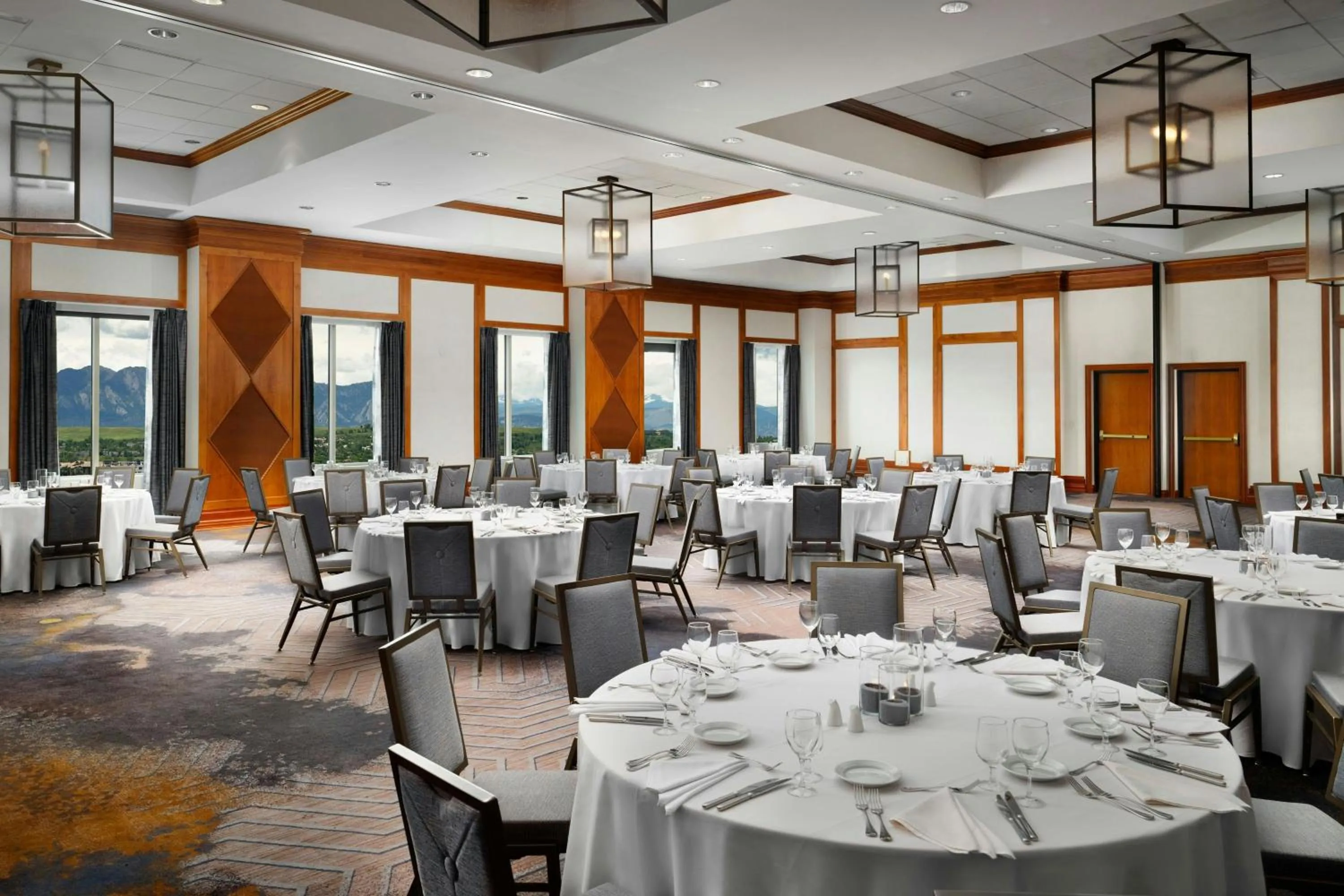 Meeting/conference room in Renaissance Boulder Flatiron Hotel