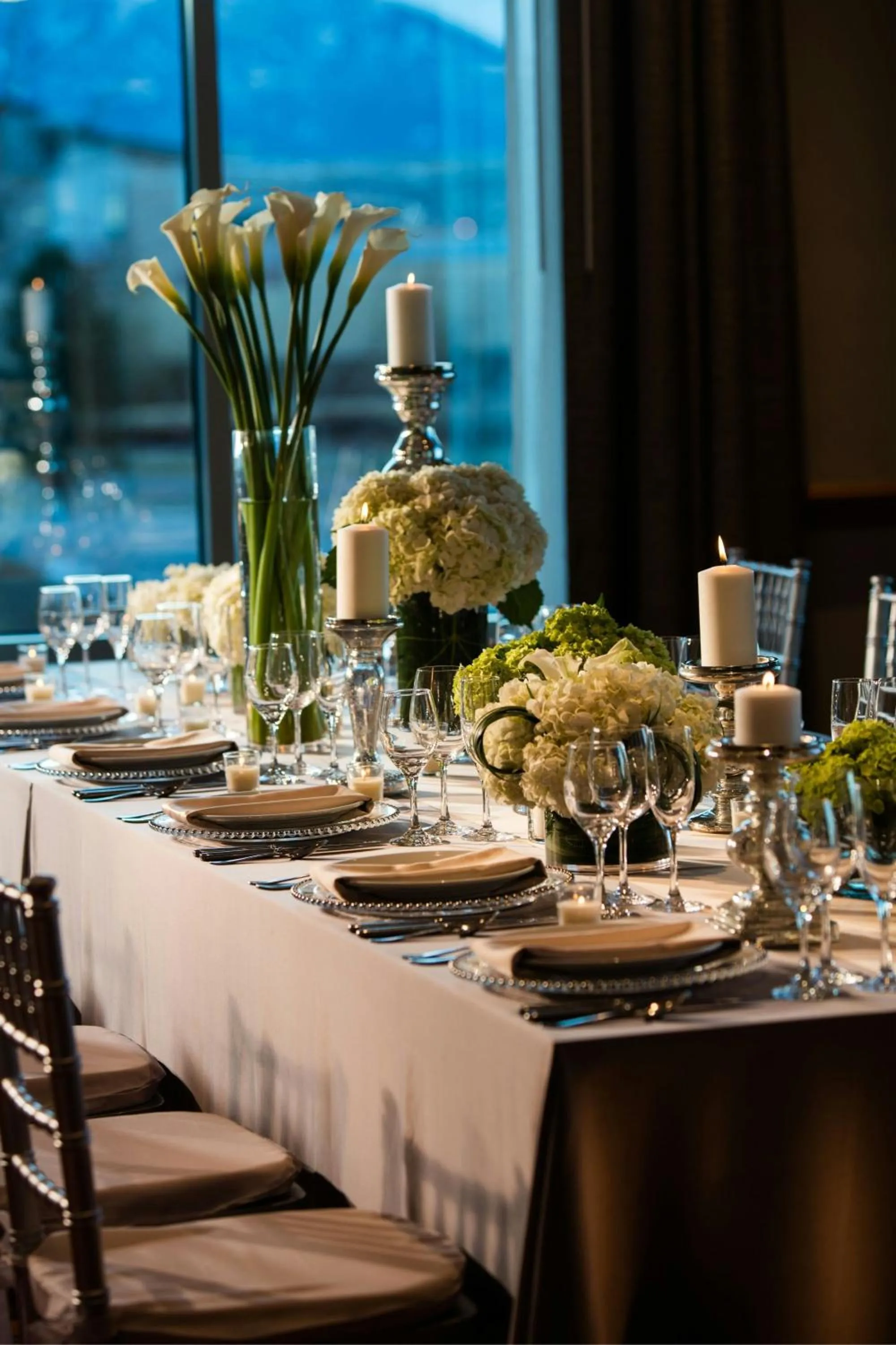 Lobby or reception in Renaissance Boulder Flatiron Hotel