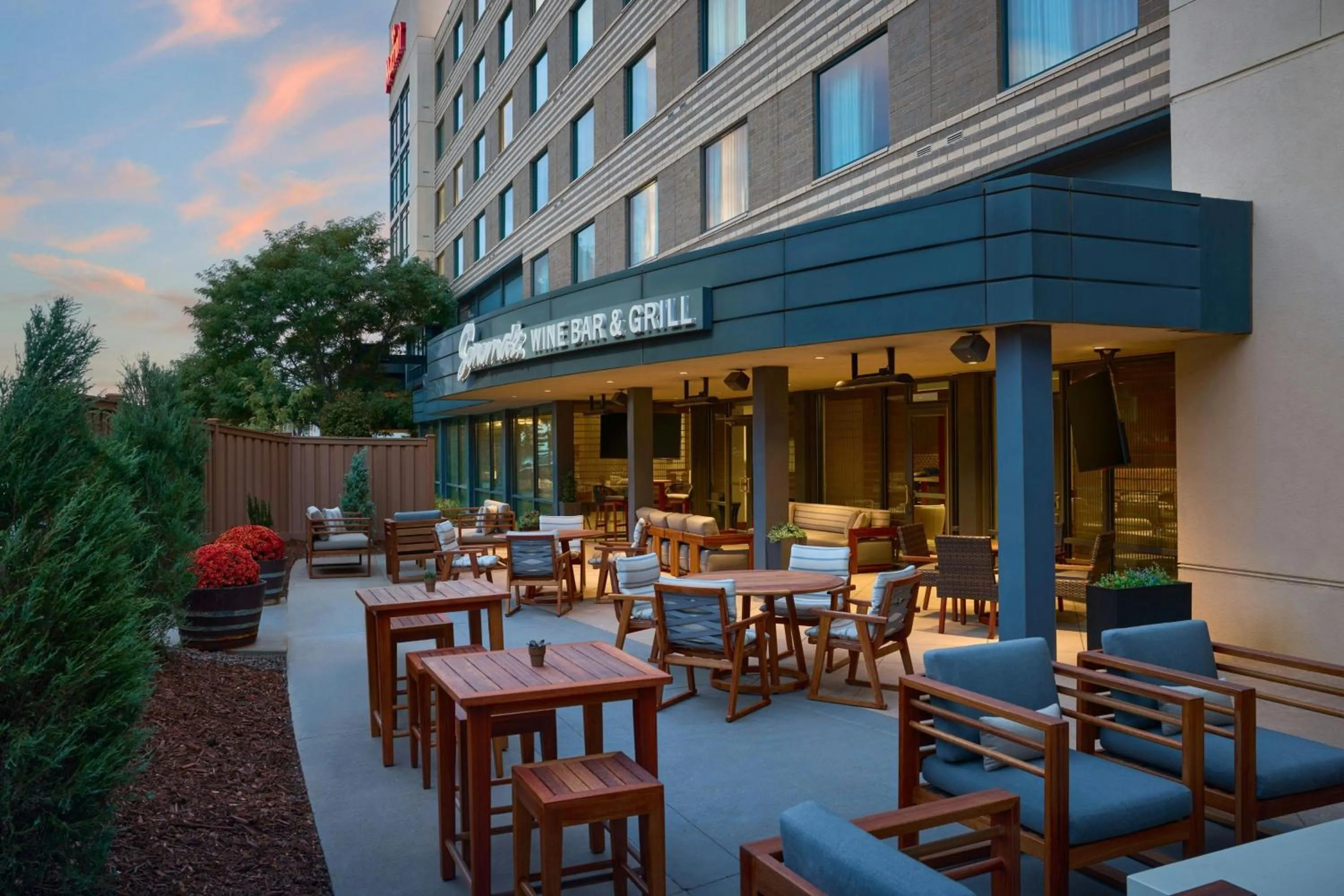 Restaurant/places to eat in Denver Marriott South at Park Meadows
