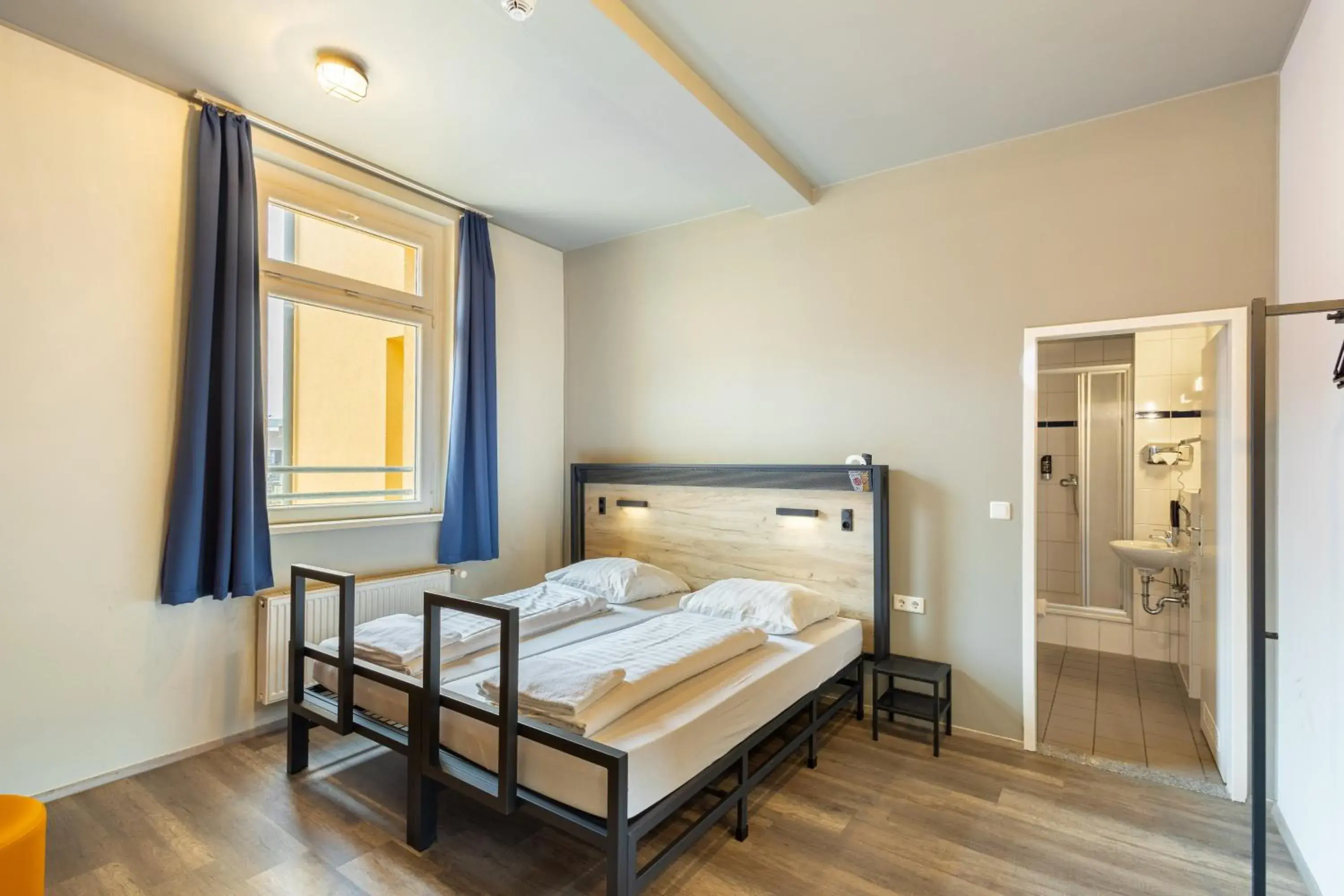 Photo of the whole room, Bed in a&o Dortmund Hauptbahnhof Photo of the whole room, Bed in a&o Dortmund Hauptbahnhof