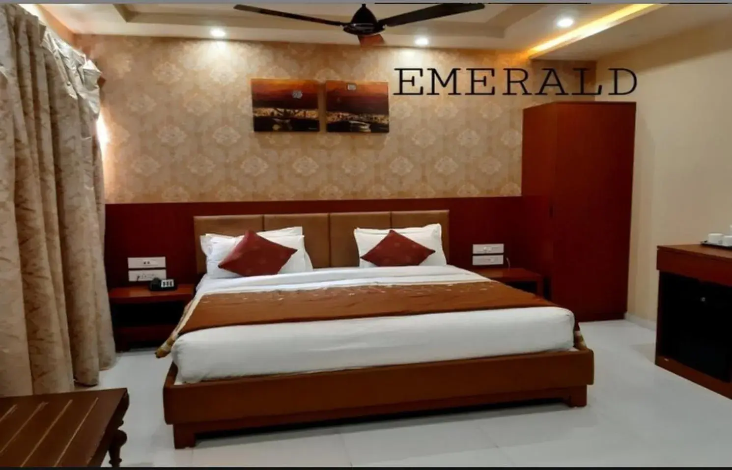Bed in The Emerald Club ,Rajkot Bed in The Emerald Club ,Rajkot
