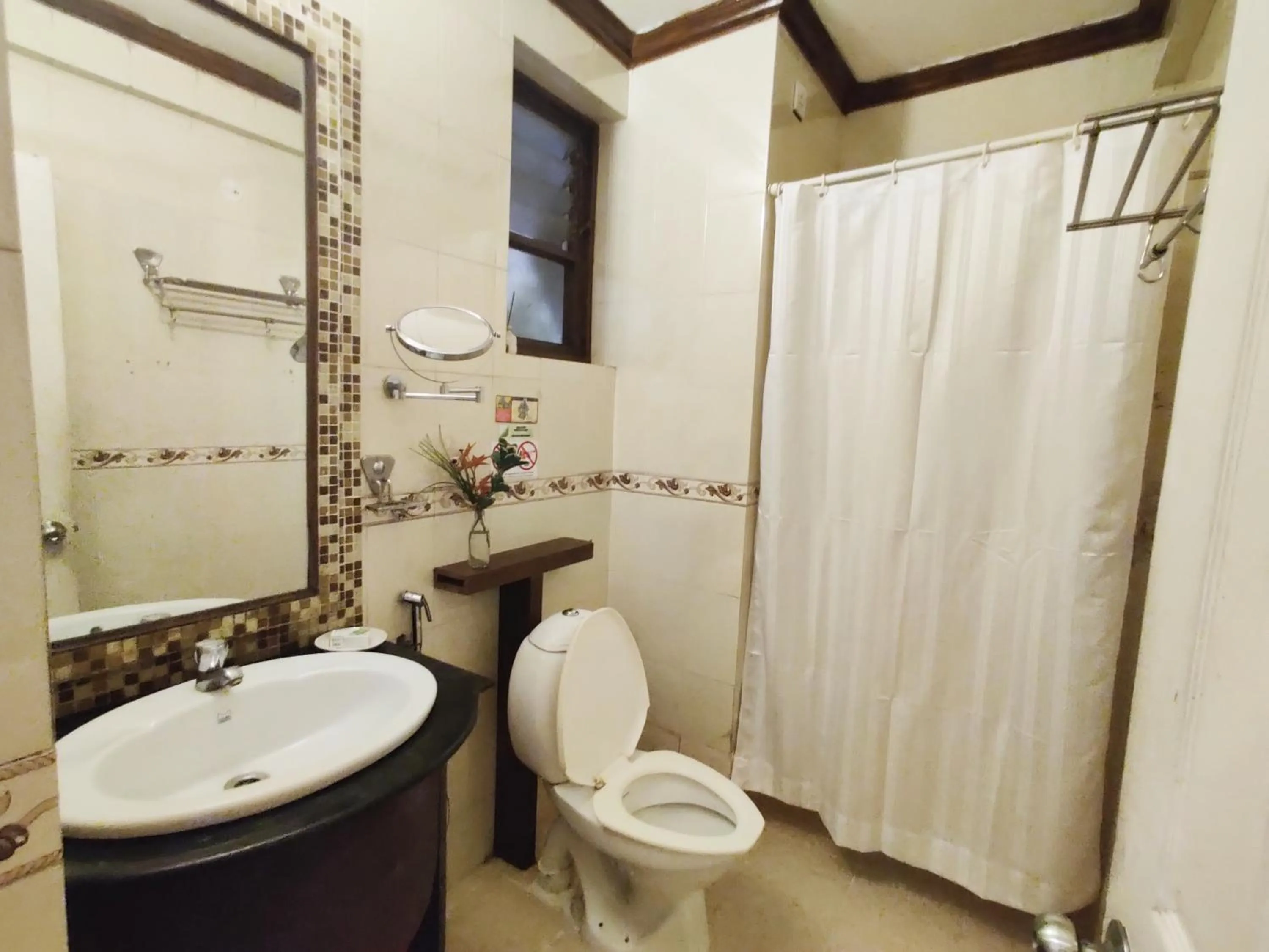 Bathroom in The Camelot Beach Resort - Baga