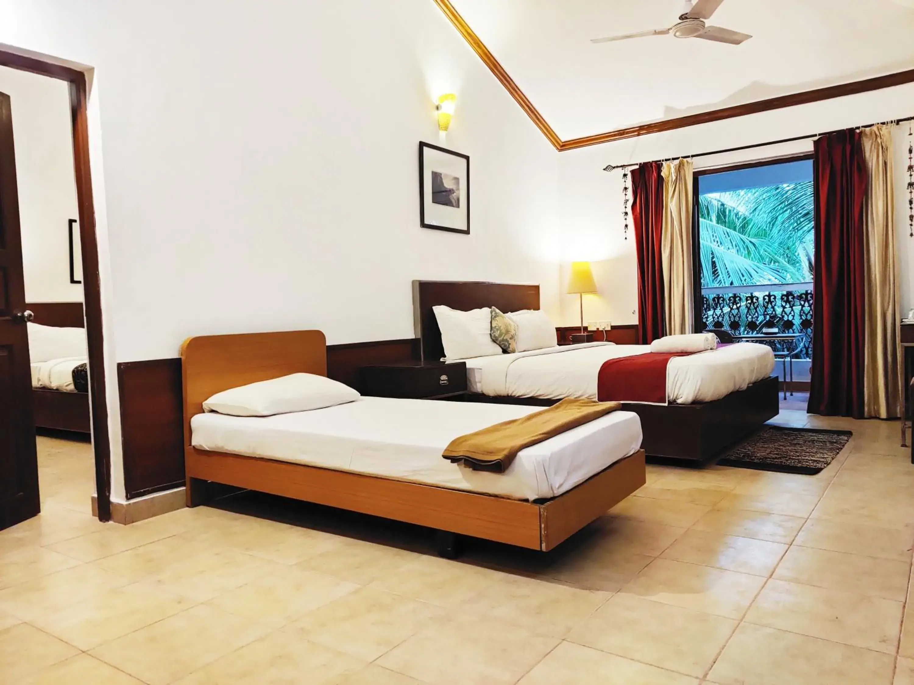 Bed in The Camelot Beach Resort - Baga Bed in The Camelot Beach Resort - Baga