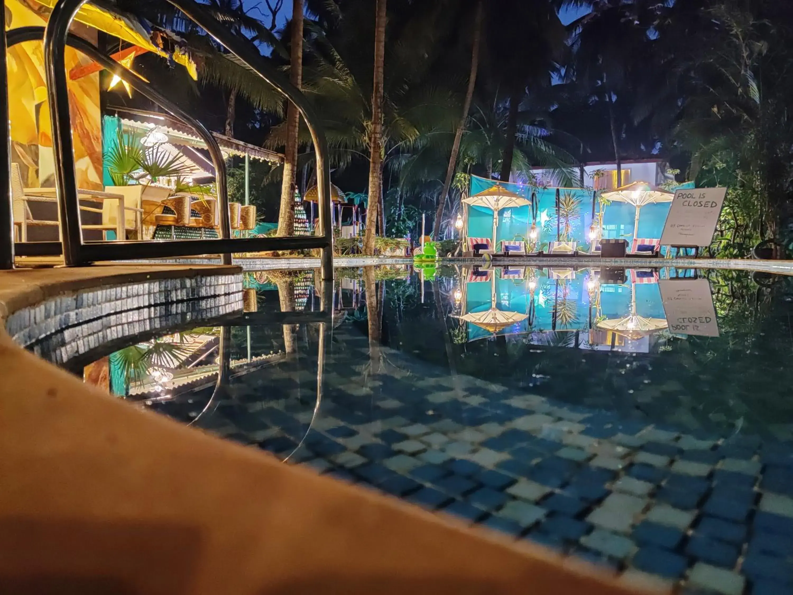 Swimming pool in The Camelot Beach Resort - Baga Swimming pool in The Camelot Beach Resort - Baga