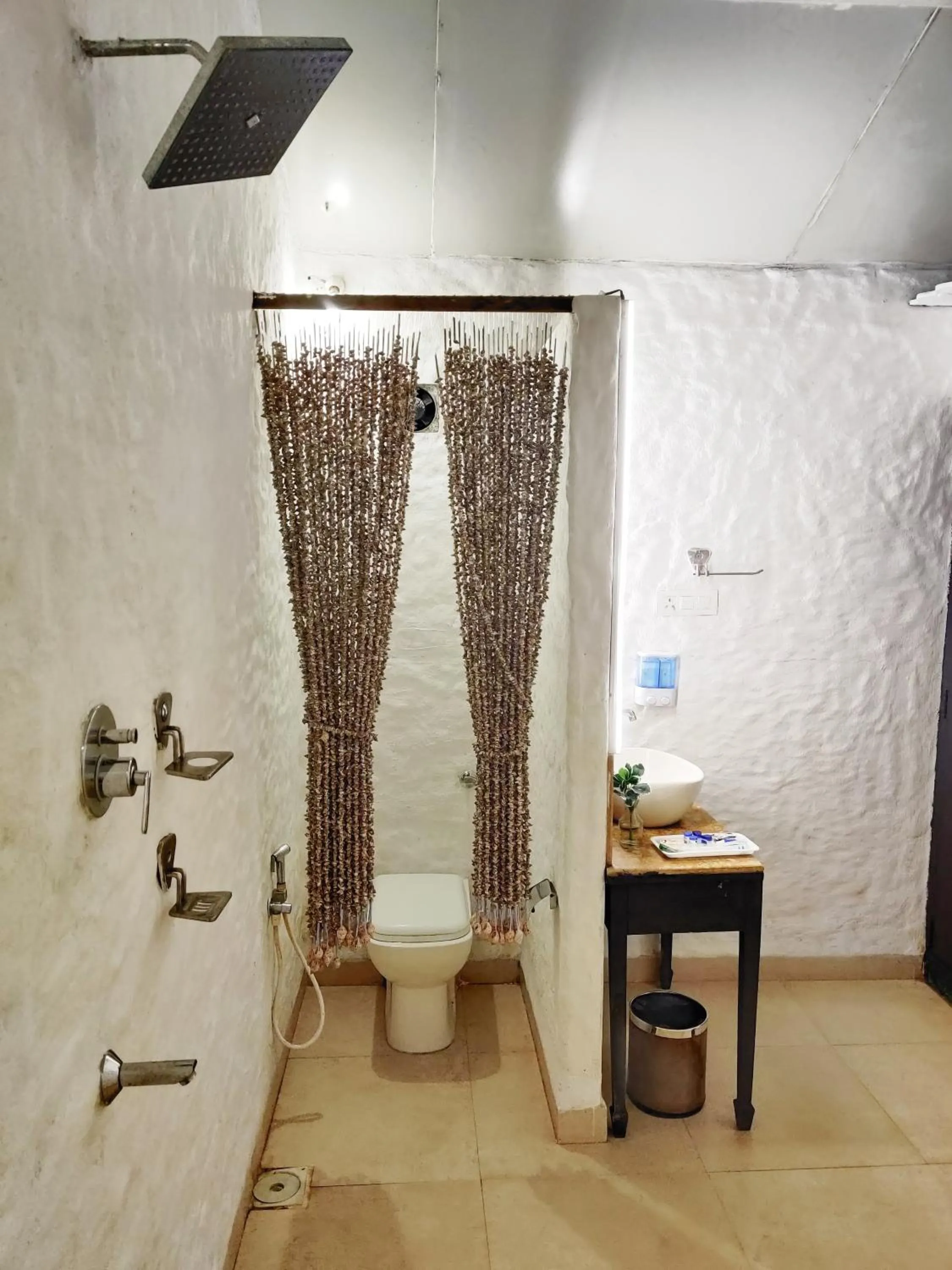 Bathroom in The Camelot Beach Resort - Baga