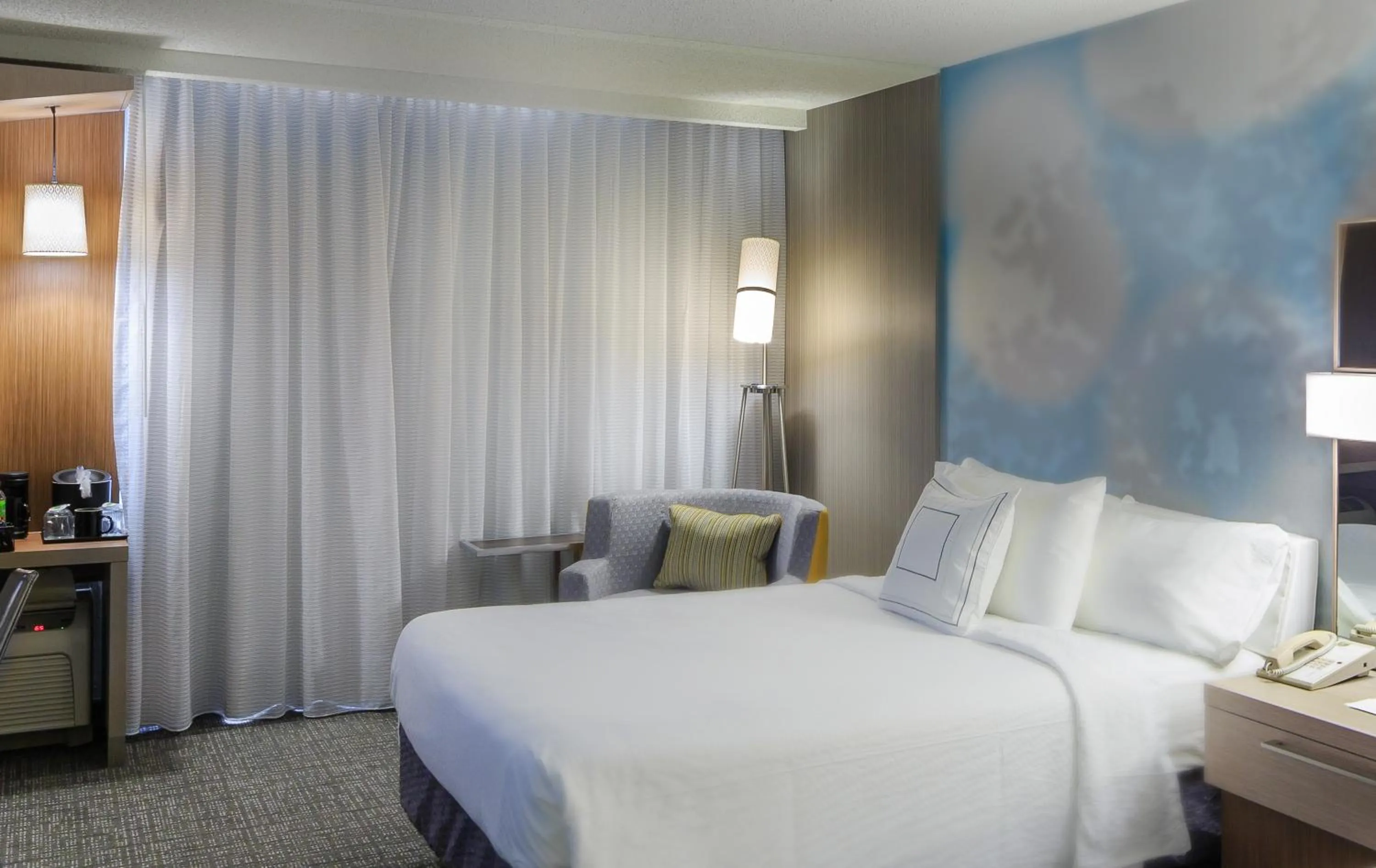 Bed in Courtyard by Marriott Dallas DFW Airport North/Irving