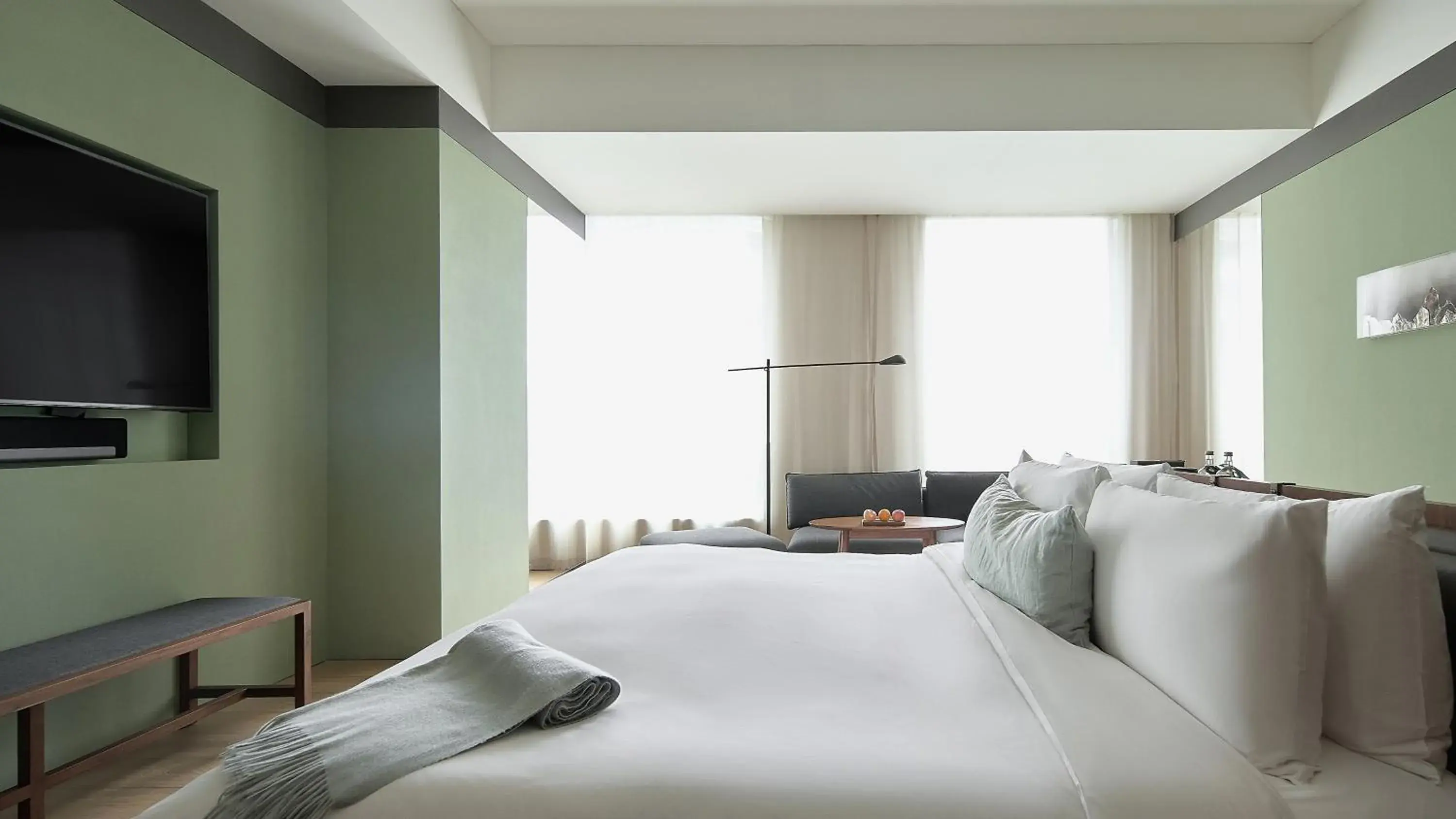 Bed in The Sukhothai Shanghai Bed in The Sukhothai Shanghai