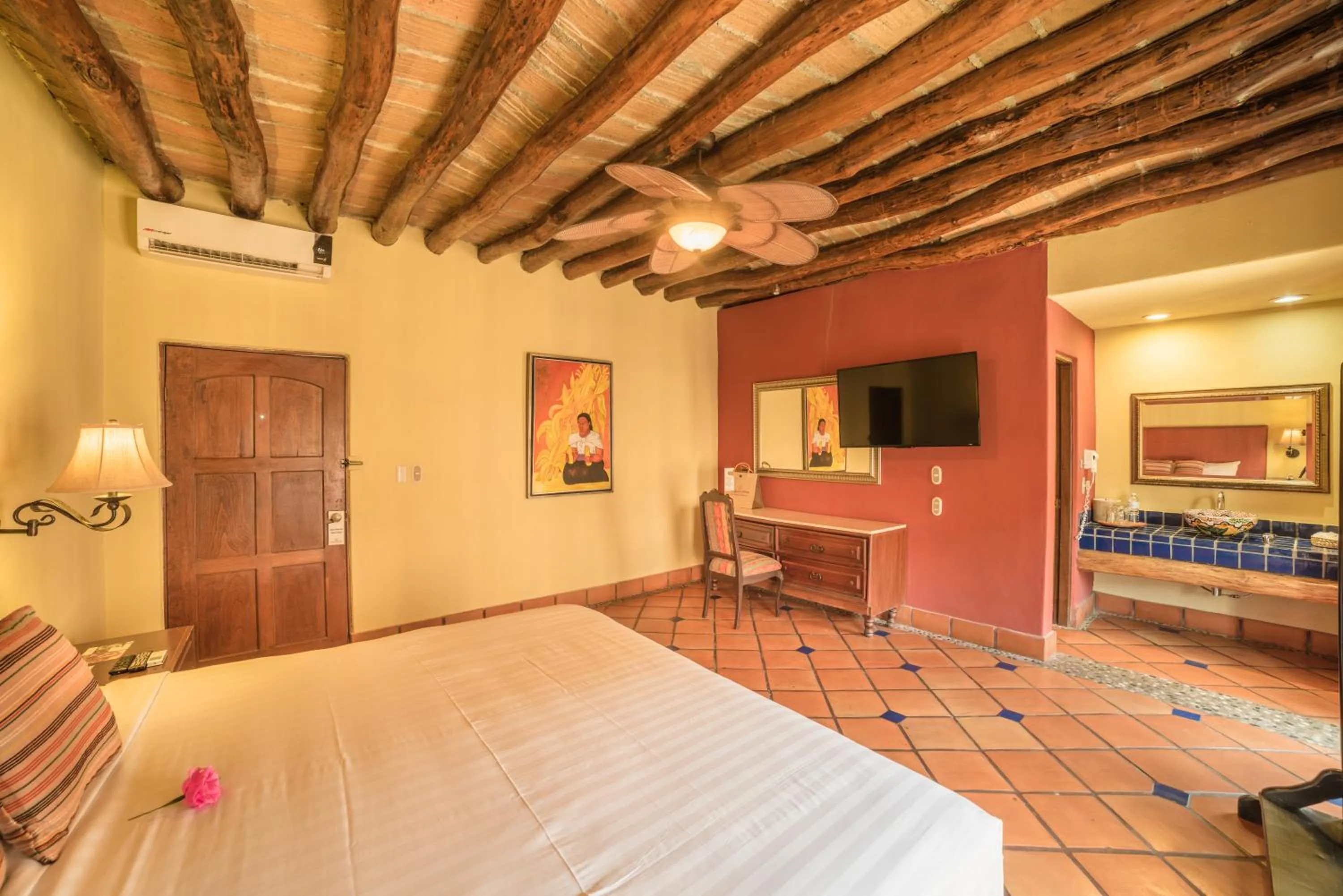 Bed in Hotel Posada del Hidalgo - Balderrama Hotel Collection