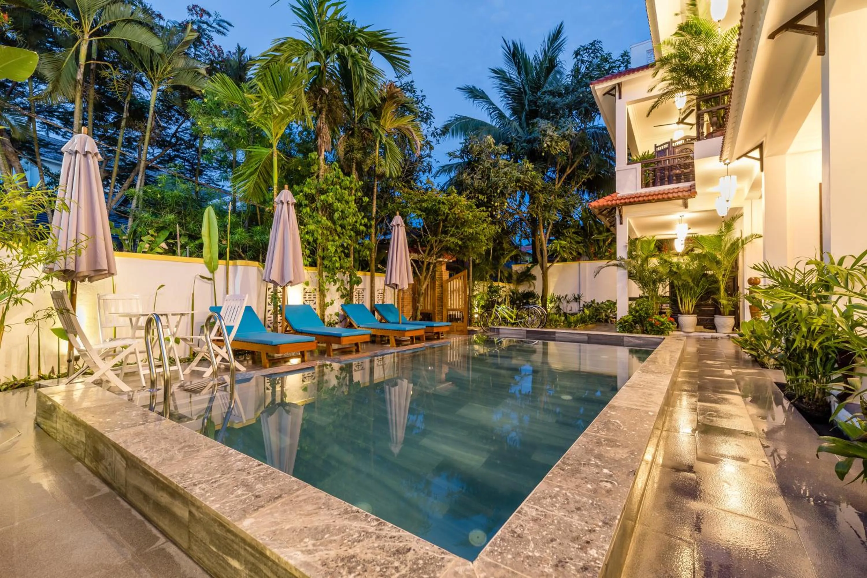 Swimming pool in An Bang Coco Villa