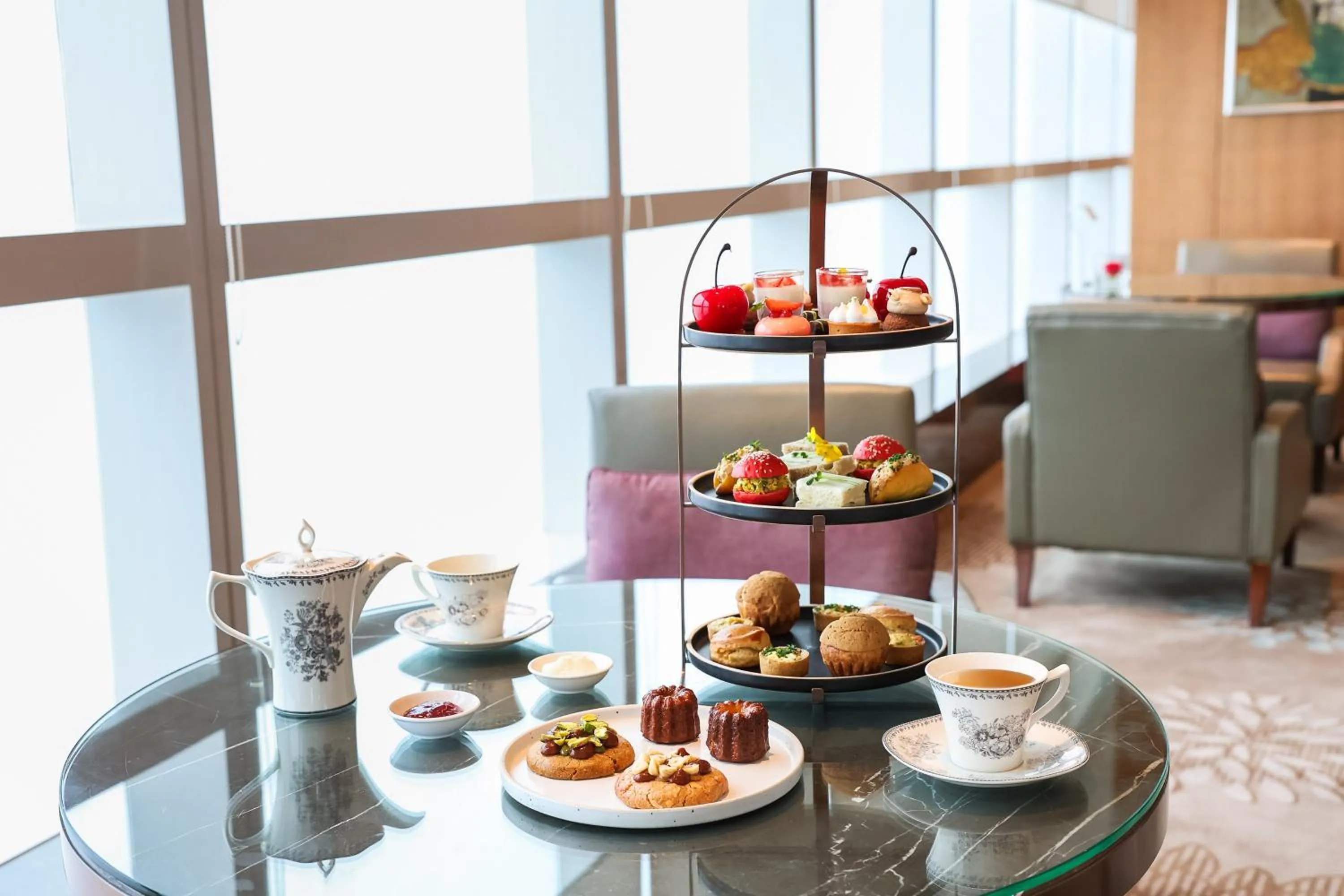 Food and drinks in InterContinental Hanoi Landmark72 by IHG