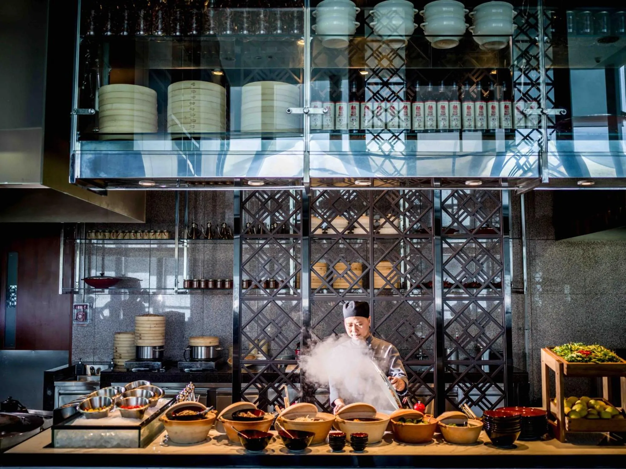 Restaurant/places to eat in InterContinental Hanoi Landmark72 by IHG