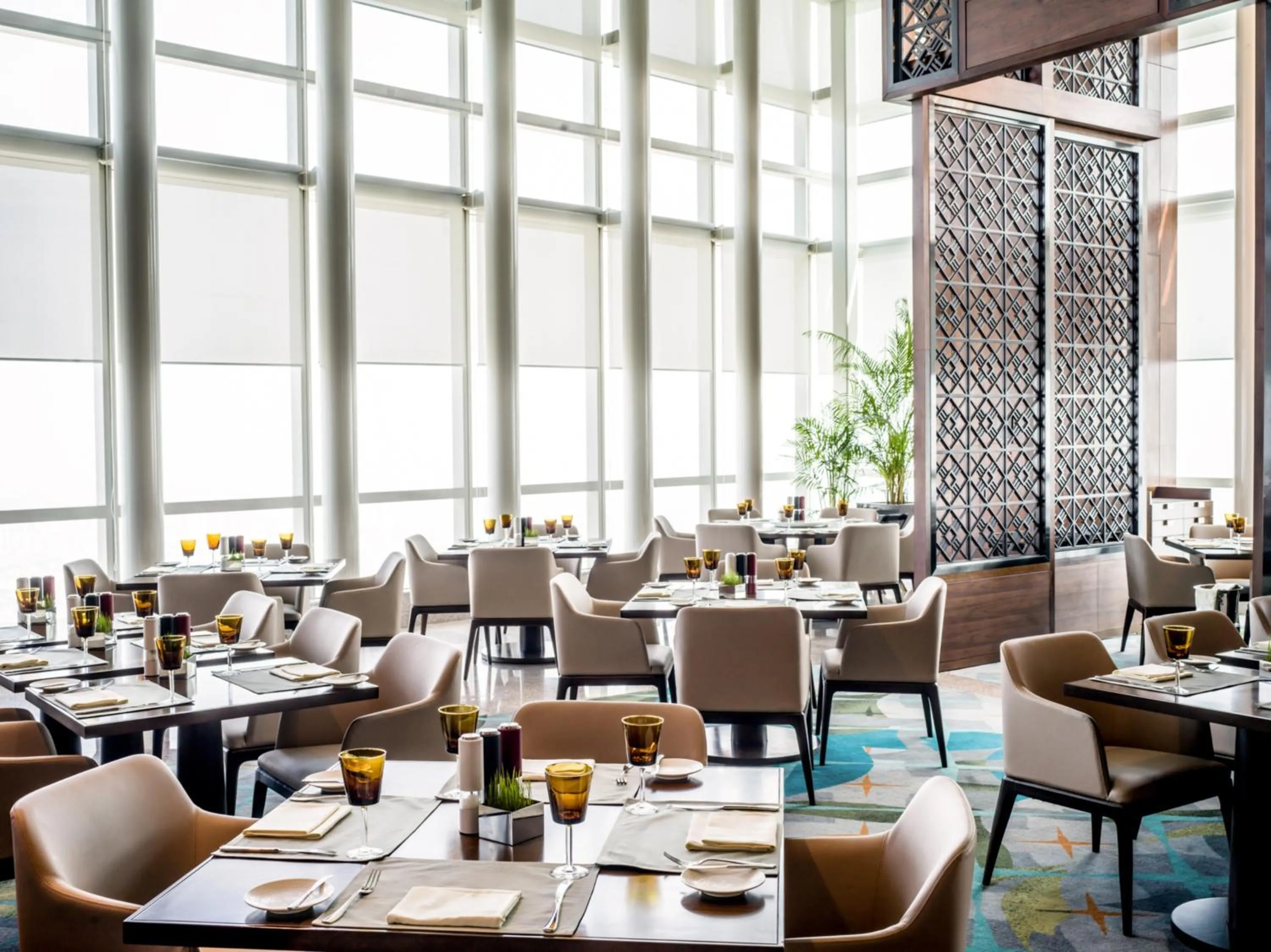 Restaurant/places to eat in InterContinental Hanoi Landmark72 by IHG