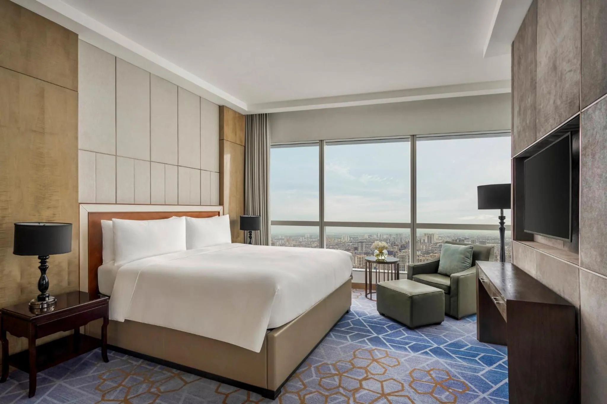 Photo of the whole room, Bed in InterContinental Hanoi Landmark72 by IHG