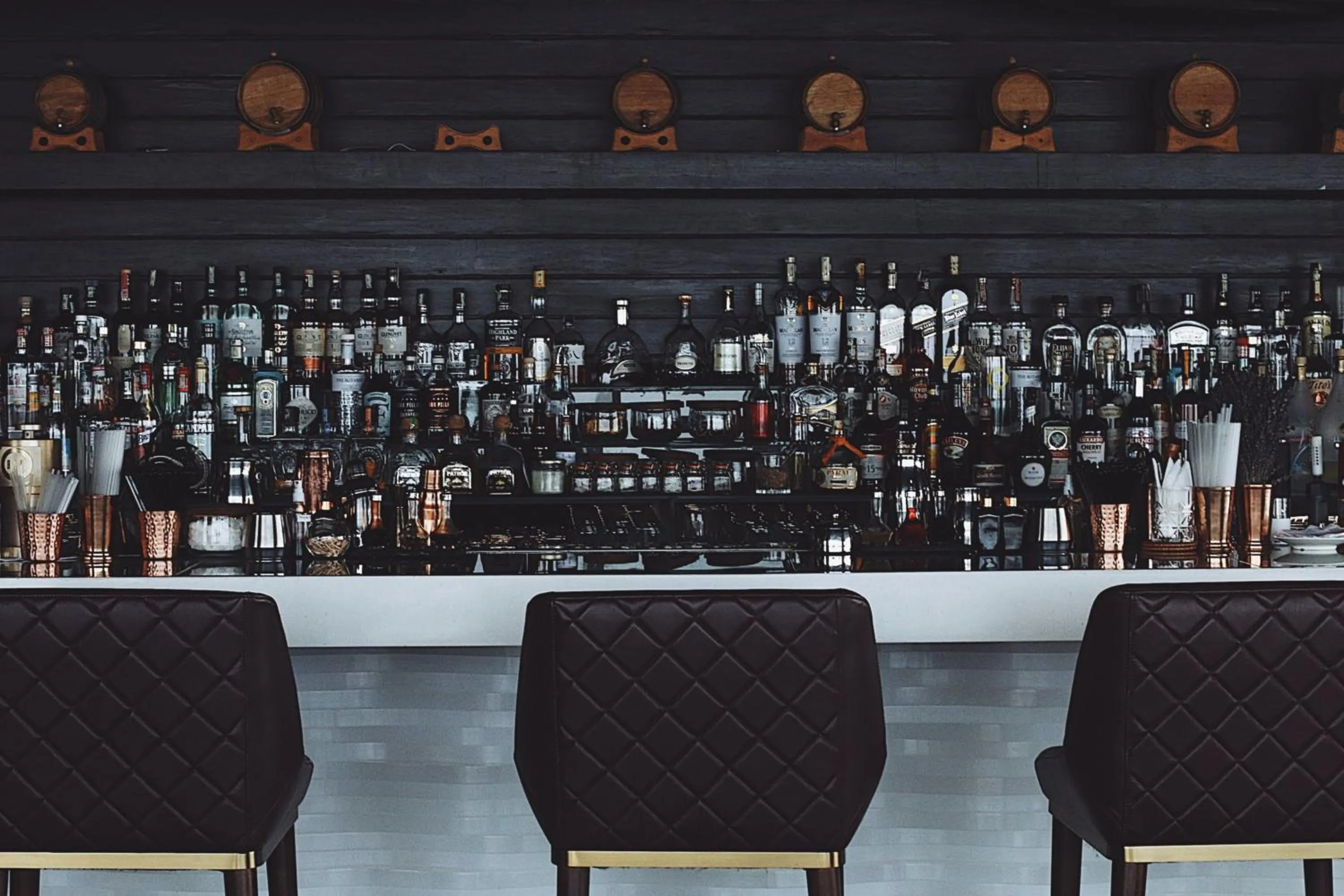 Lounge or bar in InterContinental Hanoi Landmark72 by IHG