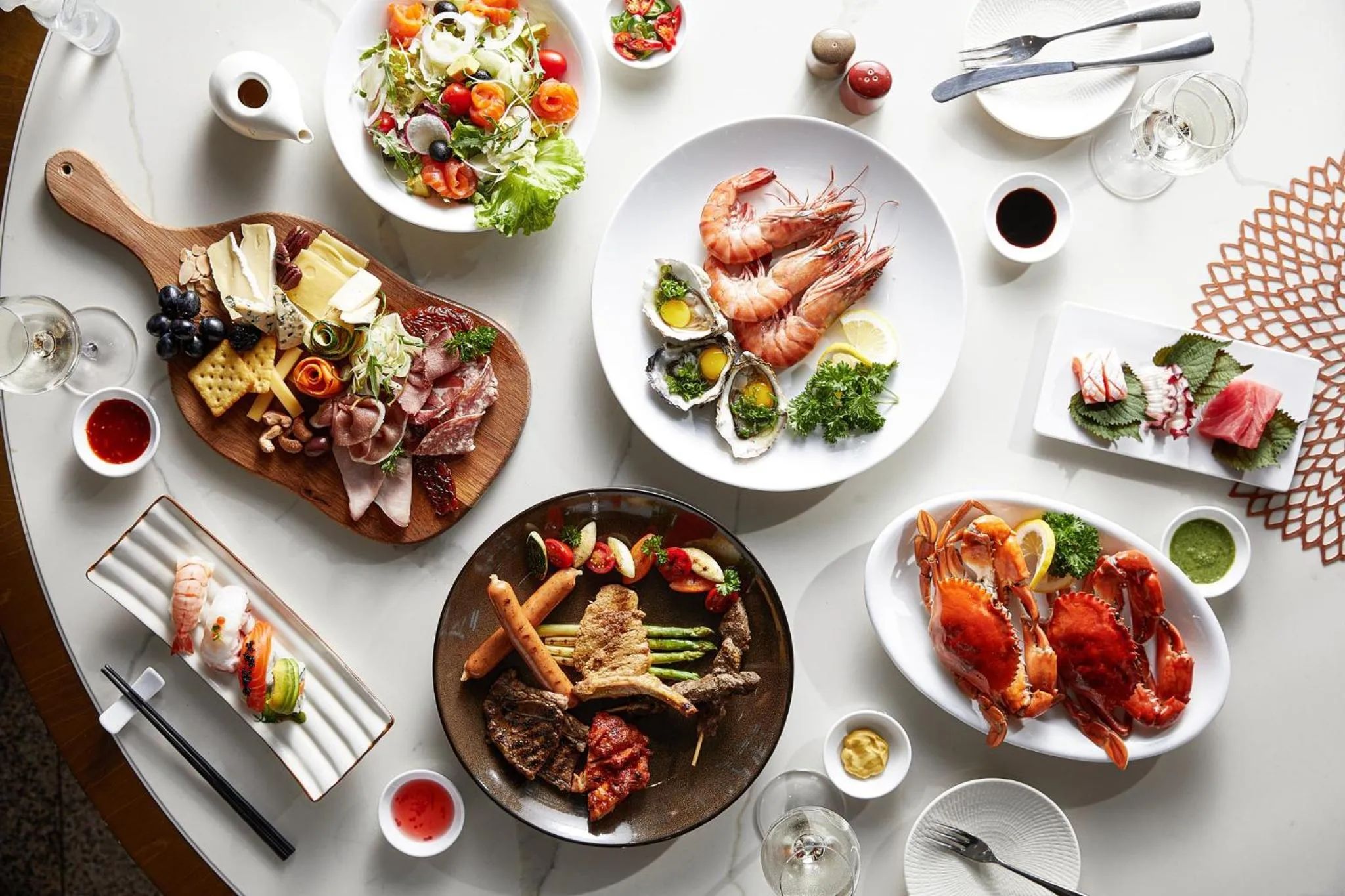 Restaurant/places to eat in InterContinental Hanoi Landmark72 by IHG