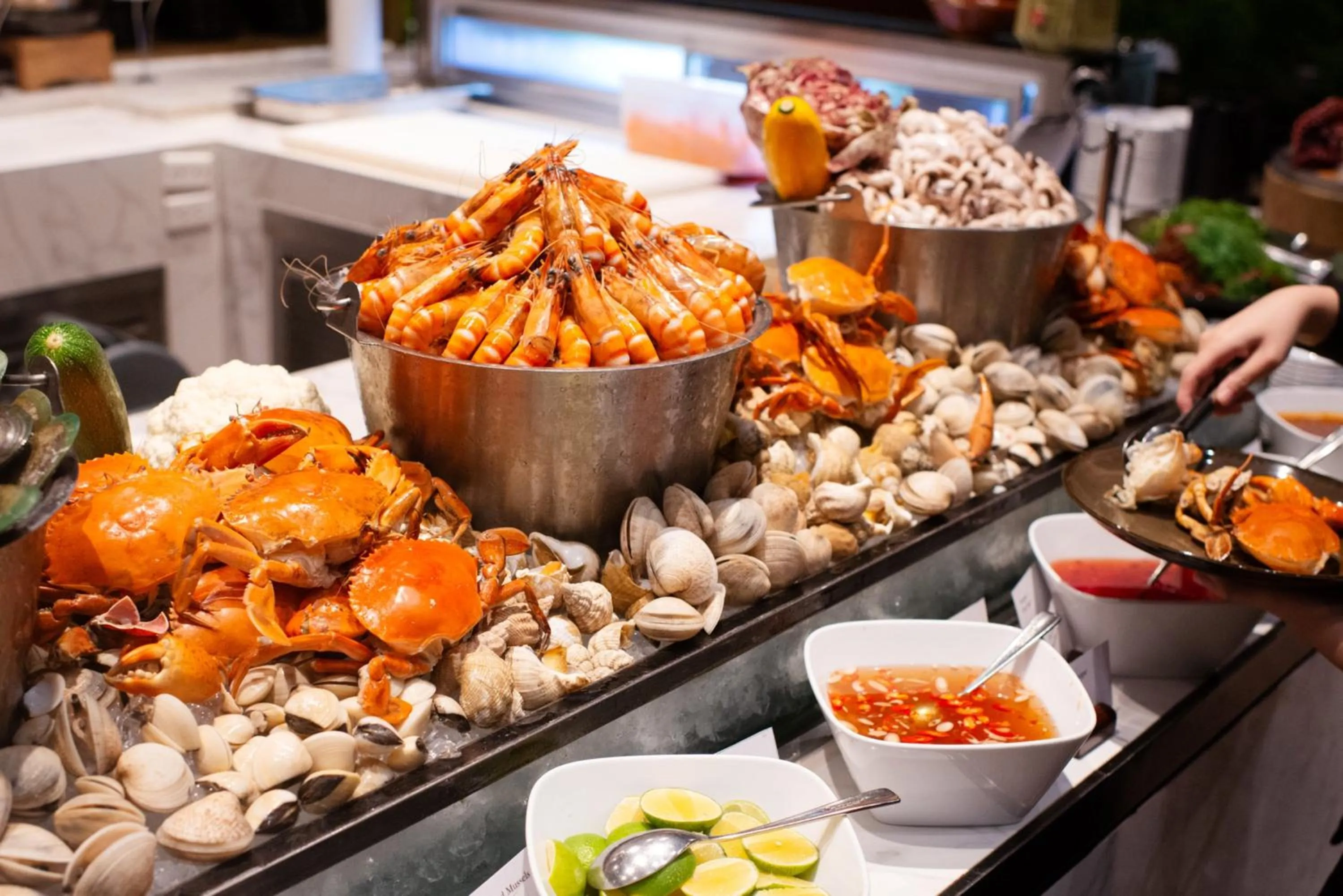 Restaurant/places to eat in InterContinental Hanoi Landmark72 by IHG