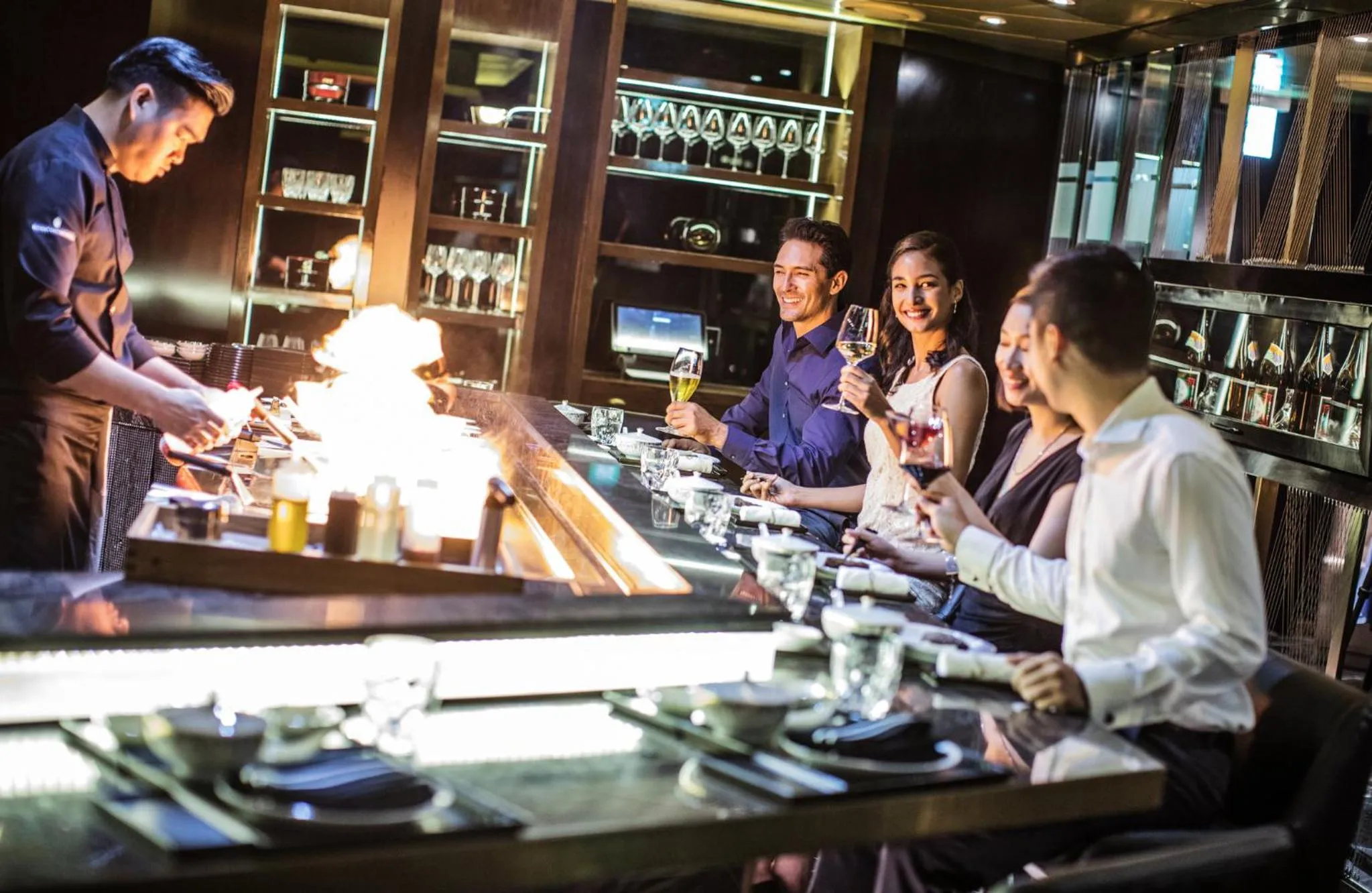 Restaurant/places to eat in InterContinental Hanoi Landmark72 by IHG