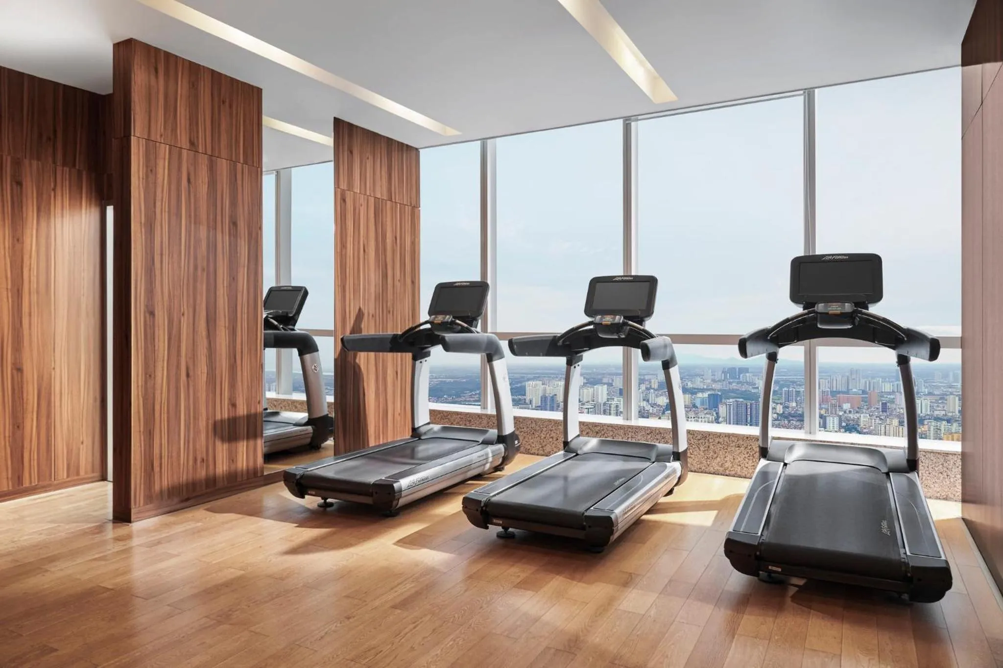 Fitness centre/facilities in InterContinental Hanoi Landmark72 by IHG