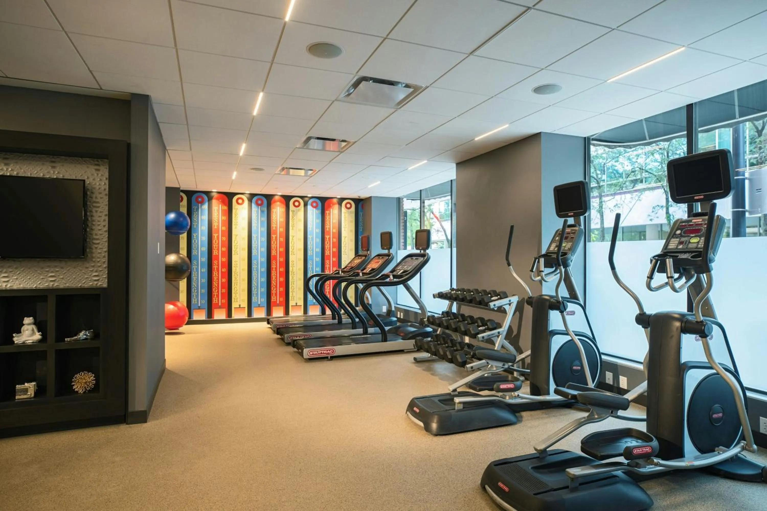 Fitness centre/facilities in Renaissance Des Moines Savery Hotel