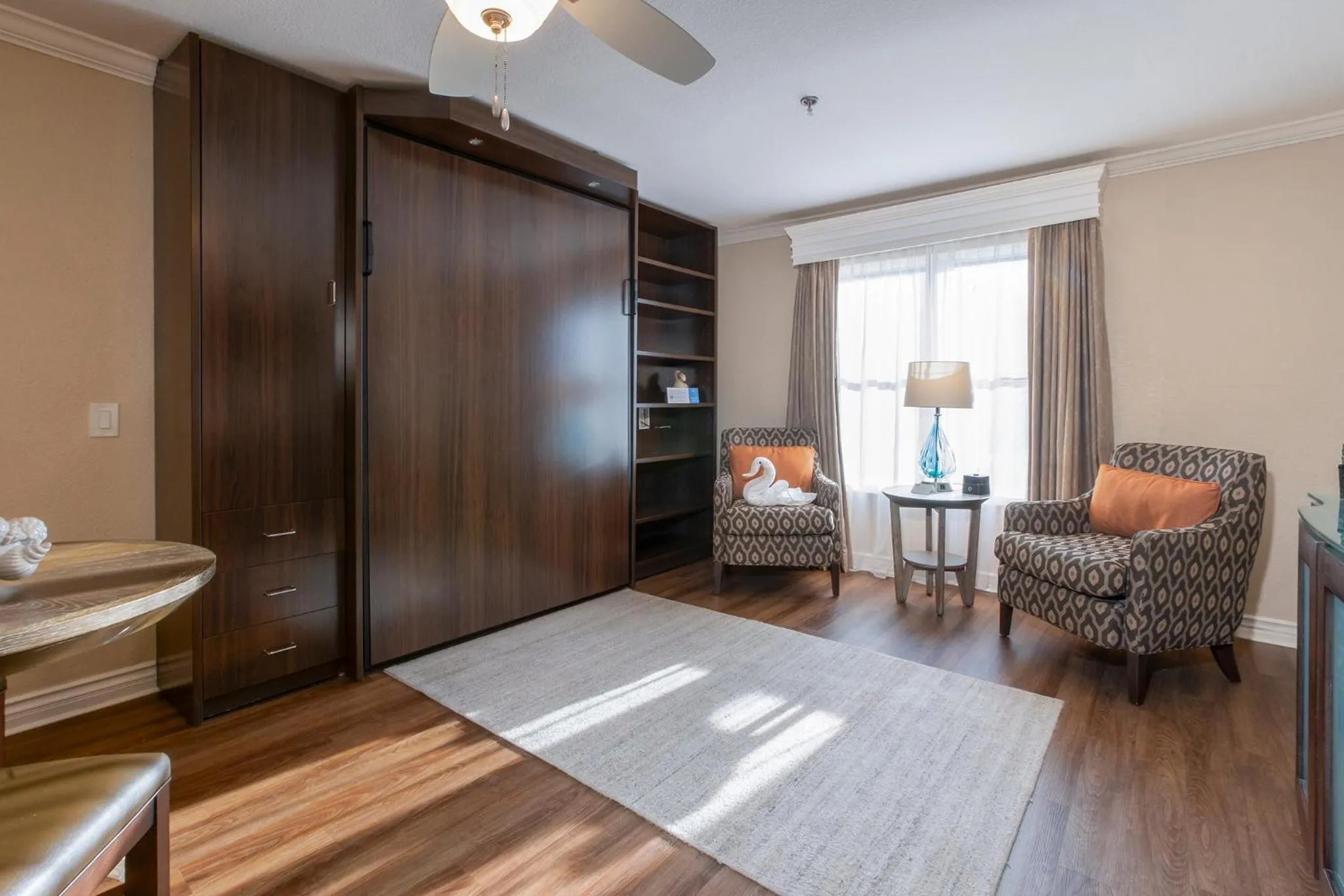 Seating area in Coronado Beach Resort