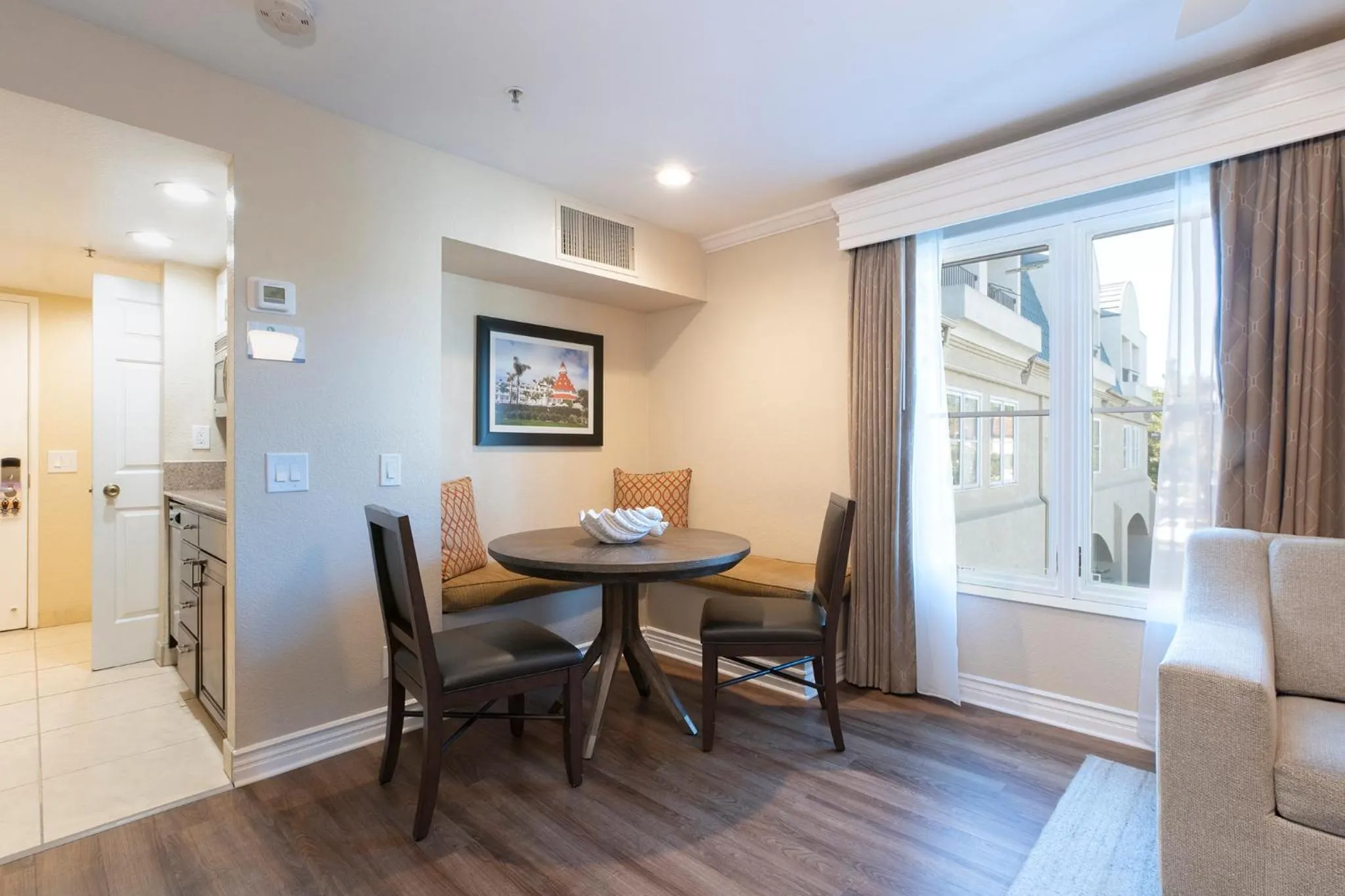 Dining area in Coronado Beach Resort
